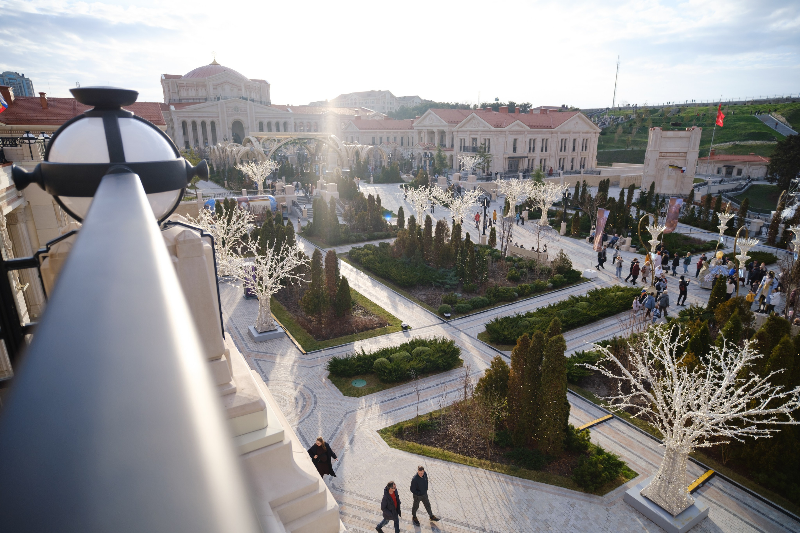 Новогодний репортаж из парка «Новый Херсонес» | Фотограф Илья Желдак. Профессиональная фотосъемка в Крыму. Натуральные эмоции и живые кадры. Забронируйте дату прямо сейчас!