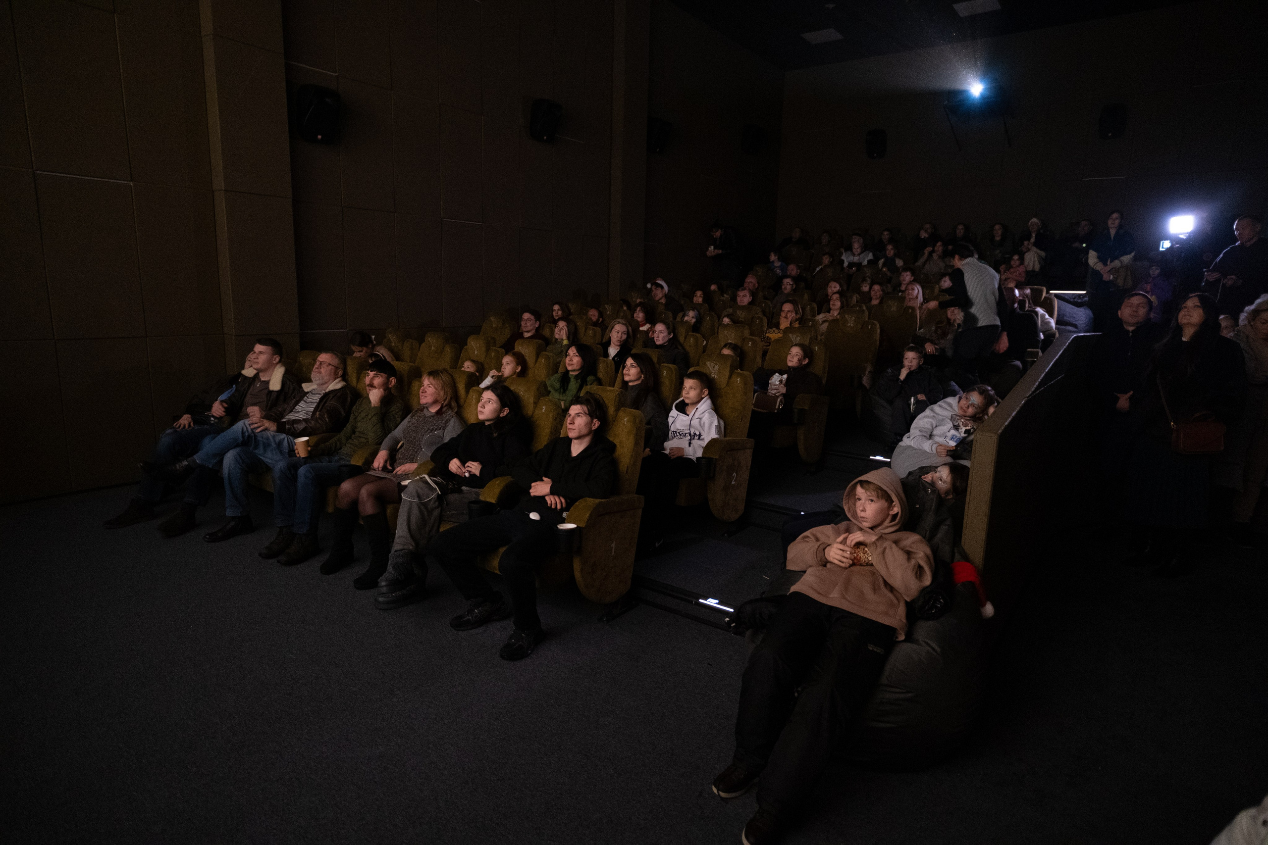 Новогодний репортаж из парка «Новый Херсонес» | Фотограф Илья Желдак. Профессиональная фотосъемка в Крыму. Натуральные эмоции и живые кадры. Забронируйте дату прямо сейчас!