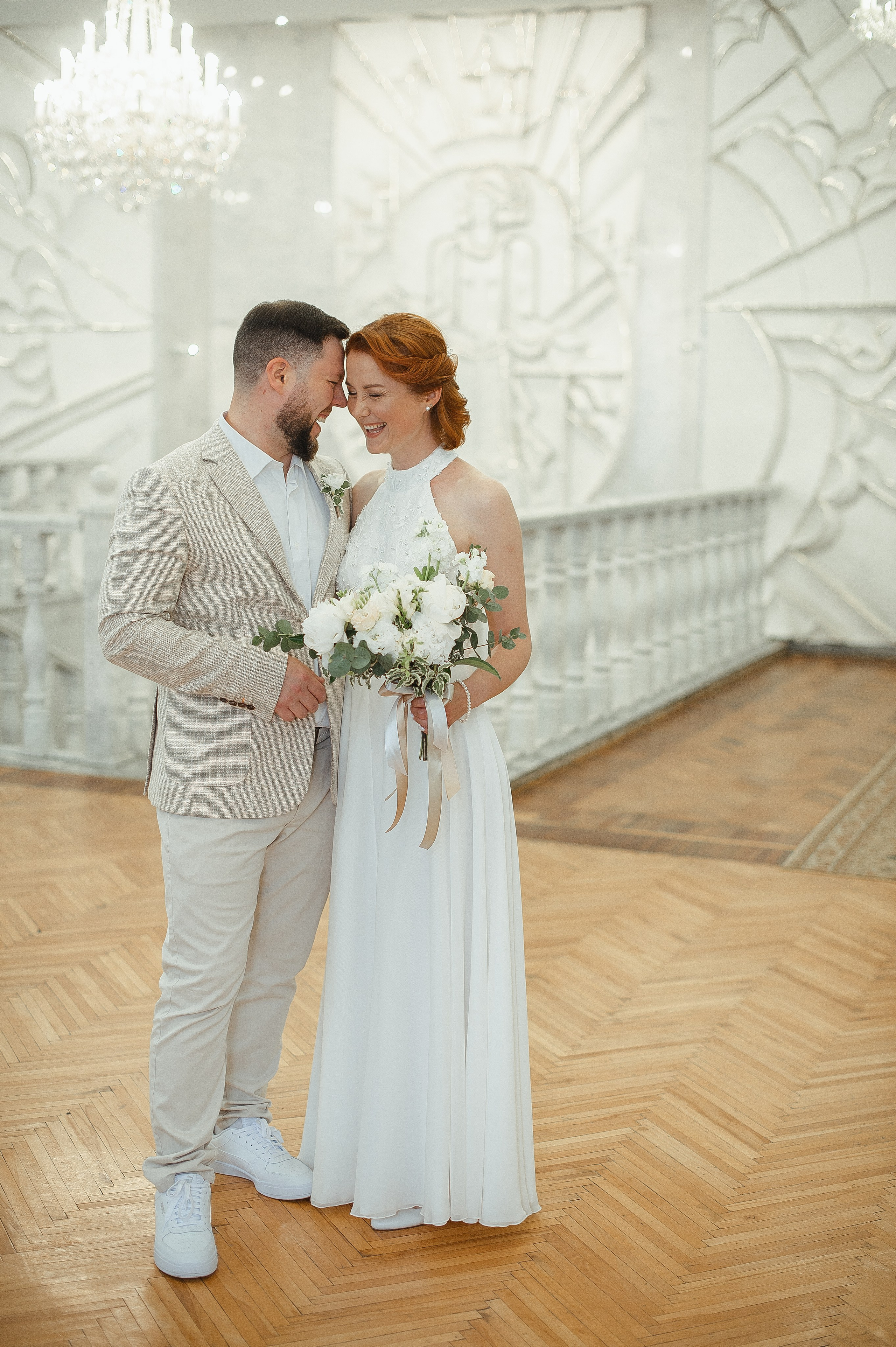 Свадебная фотосессия по историческому центру города Ярославль. Свадебный фотограф в Ярославле Денис Медоваров