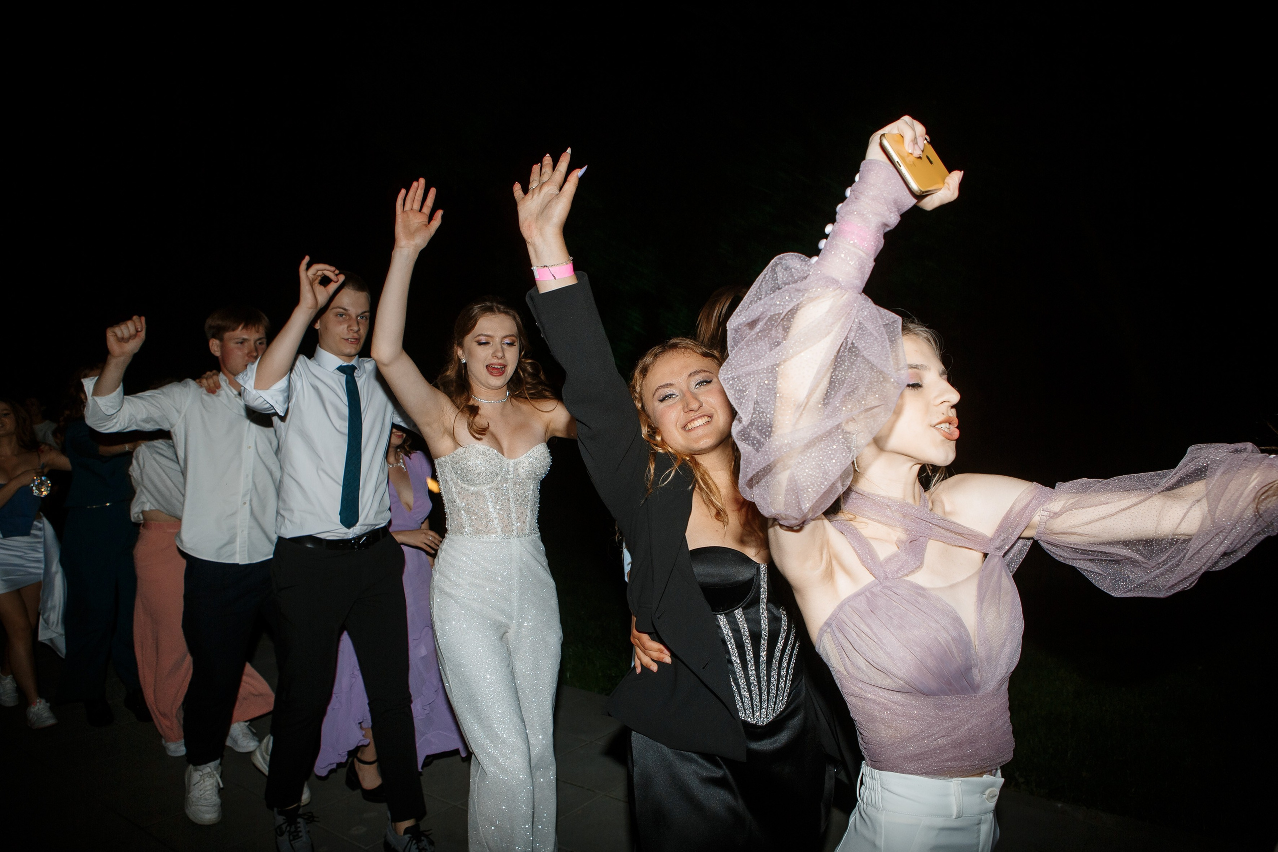 Выпускной Гимназия 12 2024 OpenHouse. Свадебный и портретный Фотограф в Липецке Дмитрий Котюков