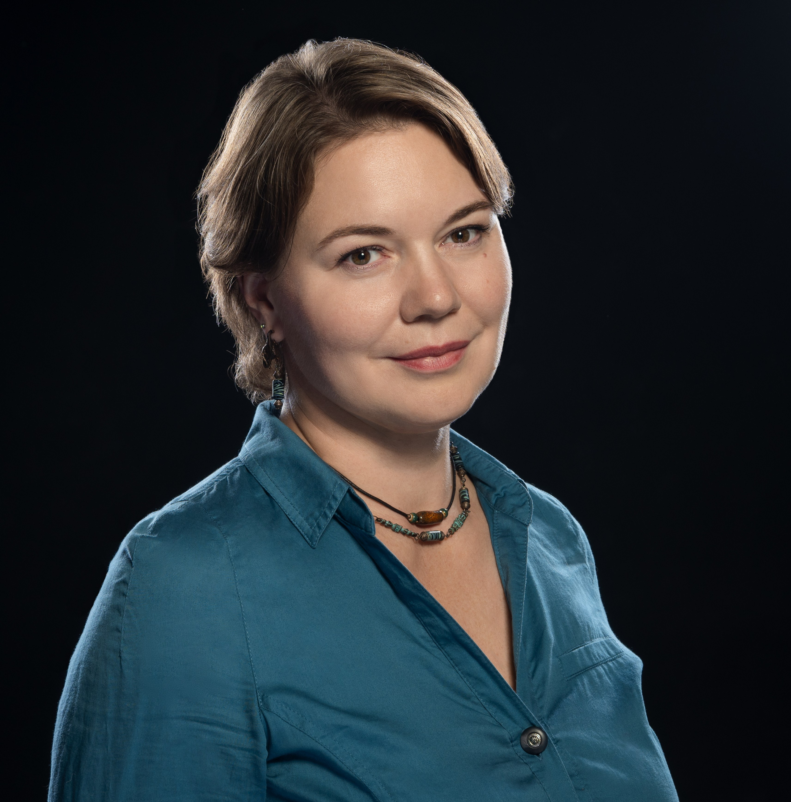 Цветной портрет. Ожерельев Лев