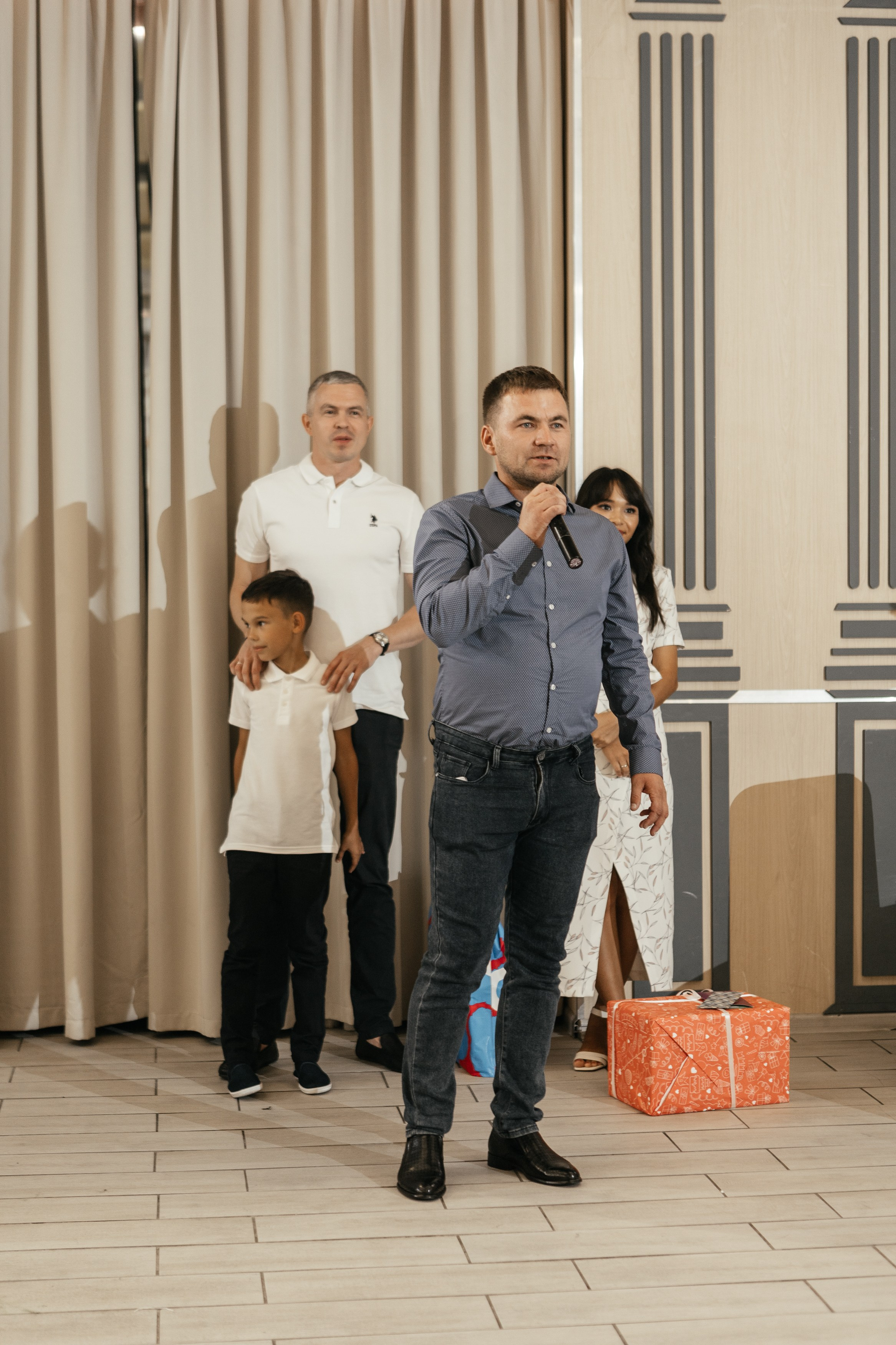 Свадебный фотограф Уфа — Руслан ГабдлисламовЖивые эмоции, красивые кадры, воспоминания на всю жизнь.Работаю по всей Республике Башкортоста. Свадебный фотограф Уфа Руслан Габдлисламов