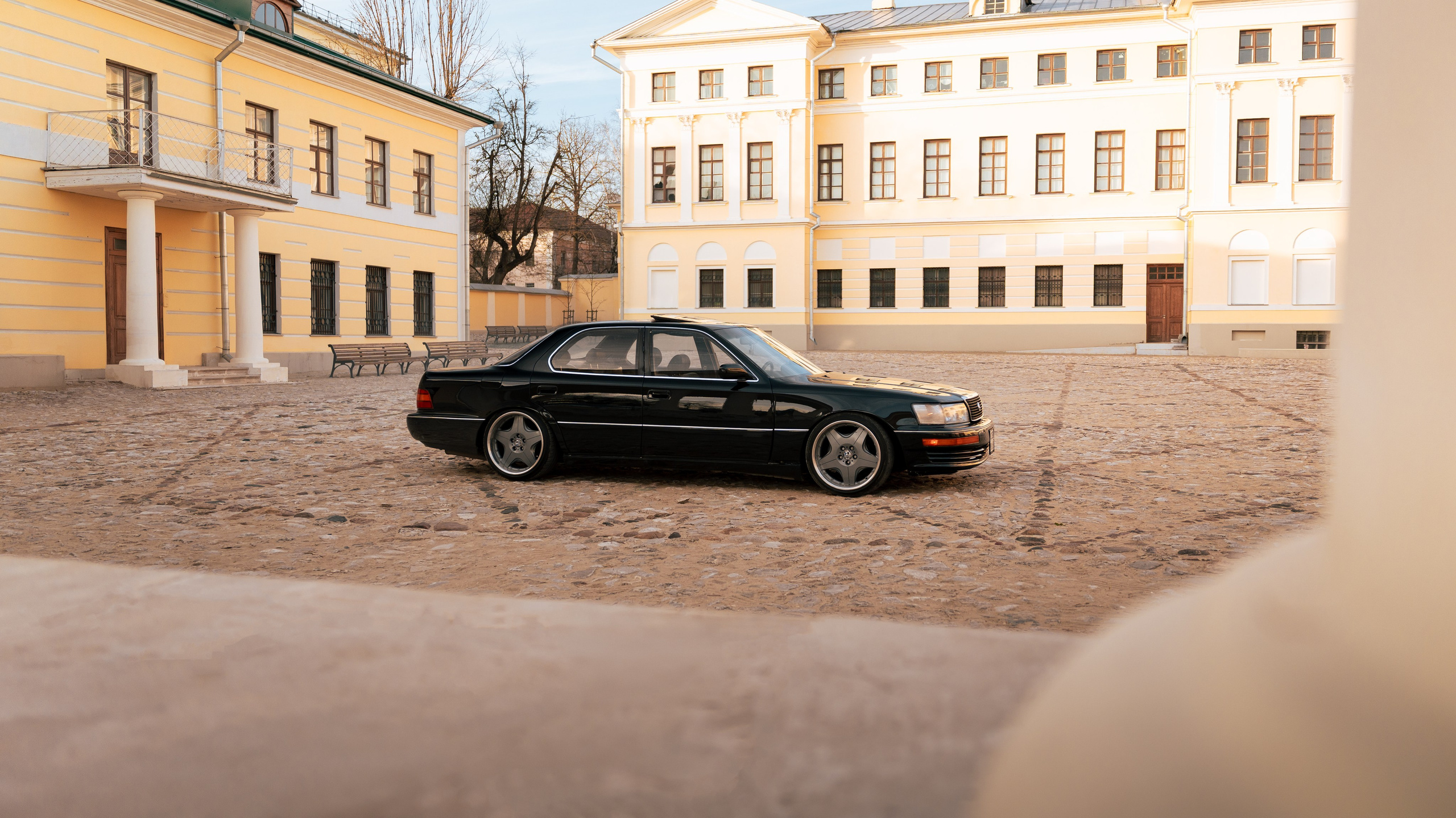 Фотографии Lexus LS400