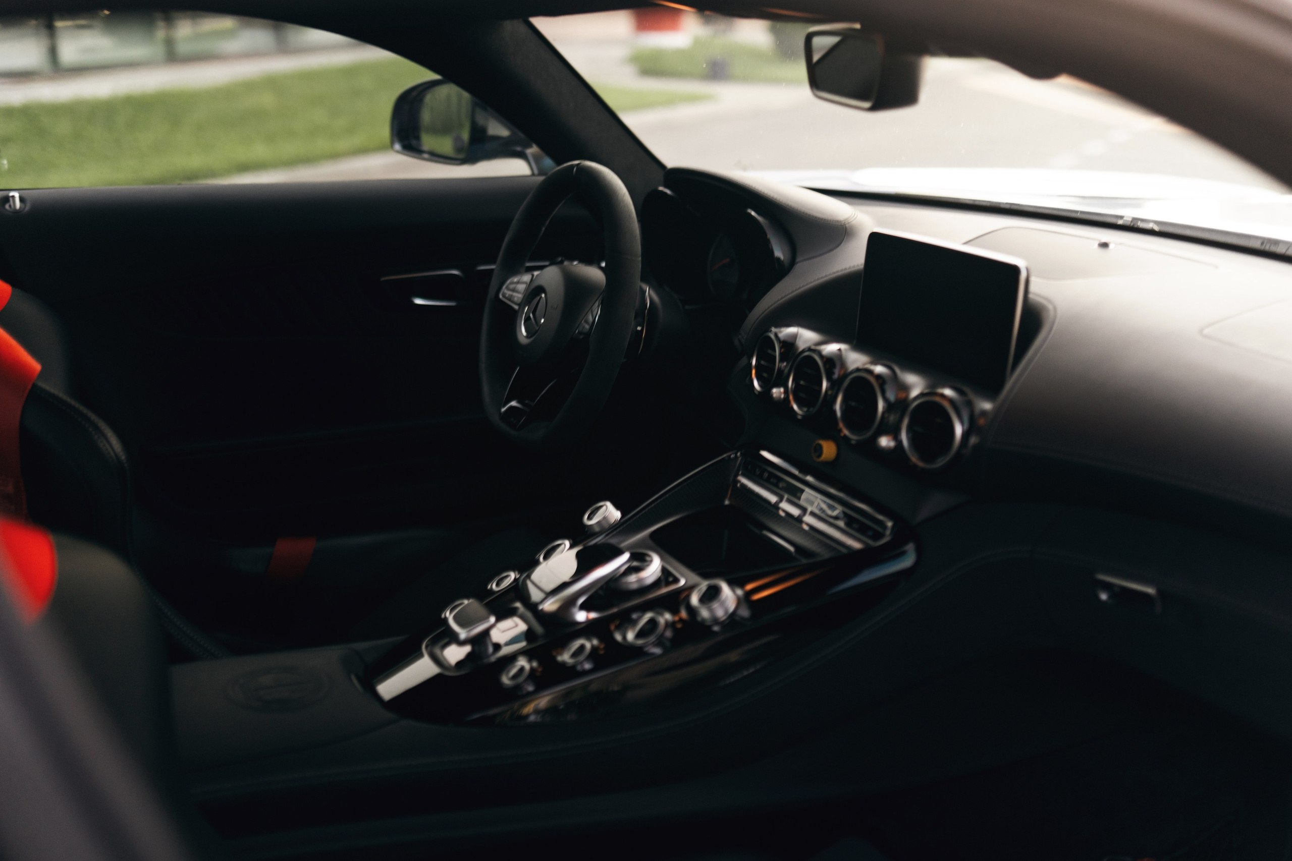 Фотографии Mercedes-AMG GTR