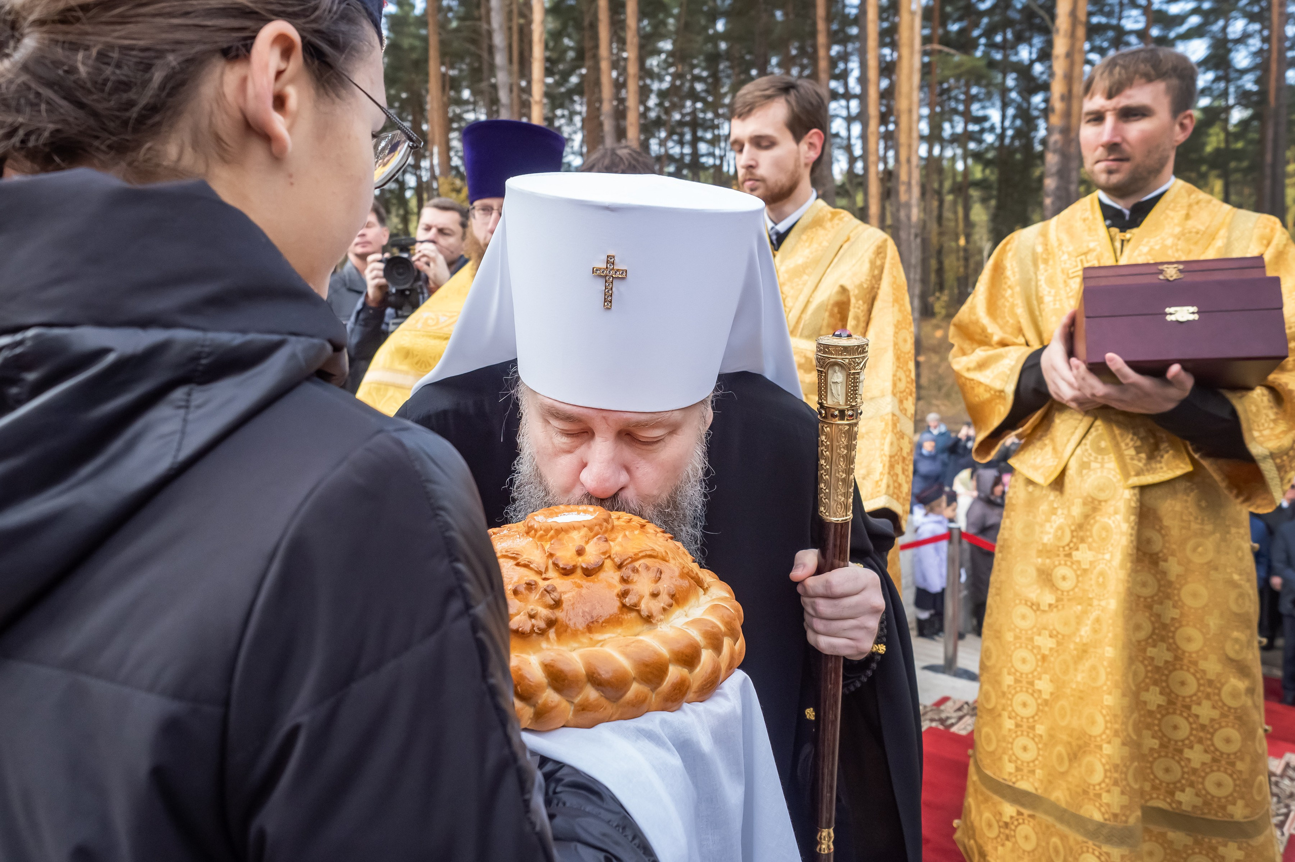 Открытие Храма Серафима Саровского. Репортажный, семейный и детский фотограф в Пензе и Заречном Арина Ермилова. Картины барельеф на заказ