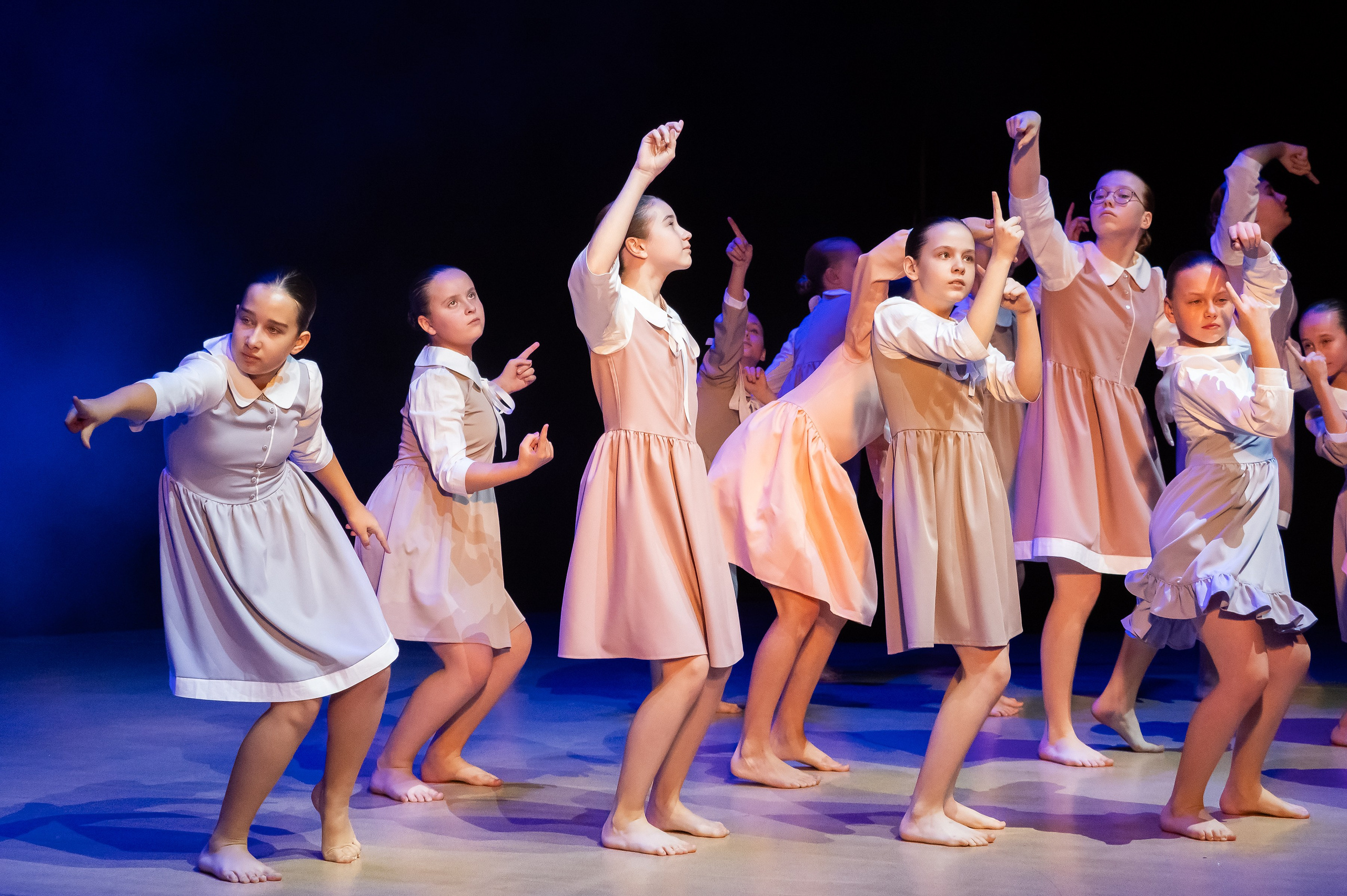 Концерт «Пространные танцы». Репортажный, семейный и детский фотограф в Пензе и Заречном Арина Ермилова. Картины барельеф на заказ