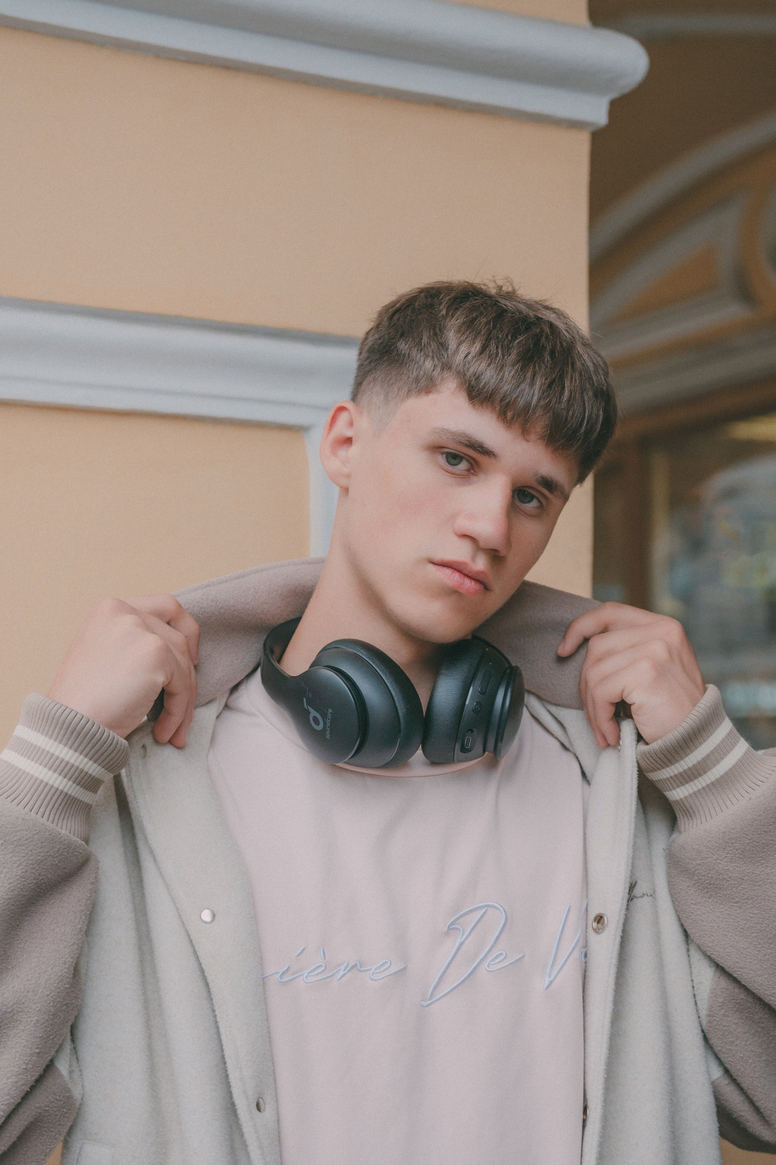 Прогулочная мужская фотосессия в Санкт-Петербурге. Фотограф в Санкт-Петербурге Федосова Елизавета