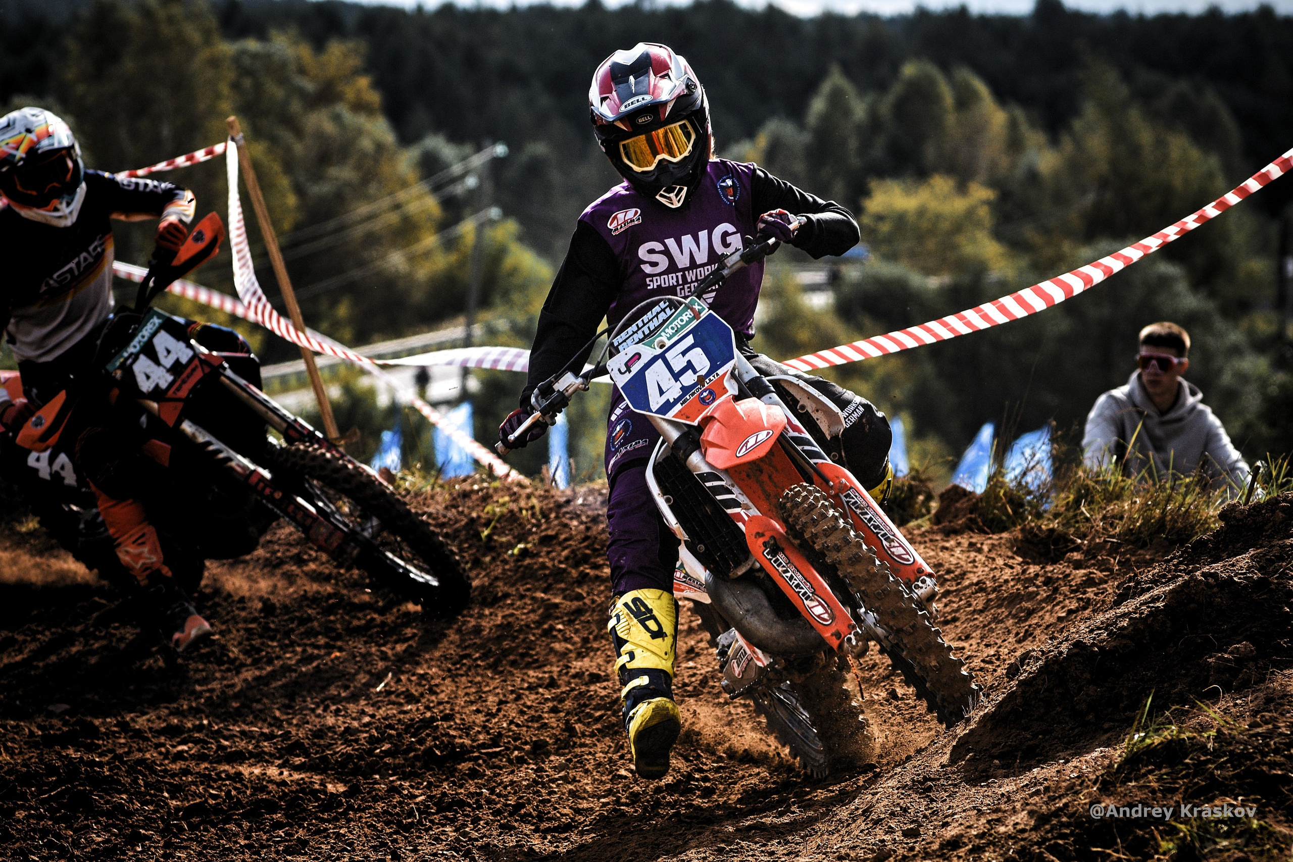 Мотокросс в городе Чкаловск. Фотограф Красков Андрей