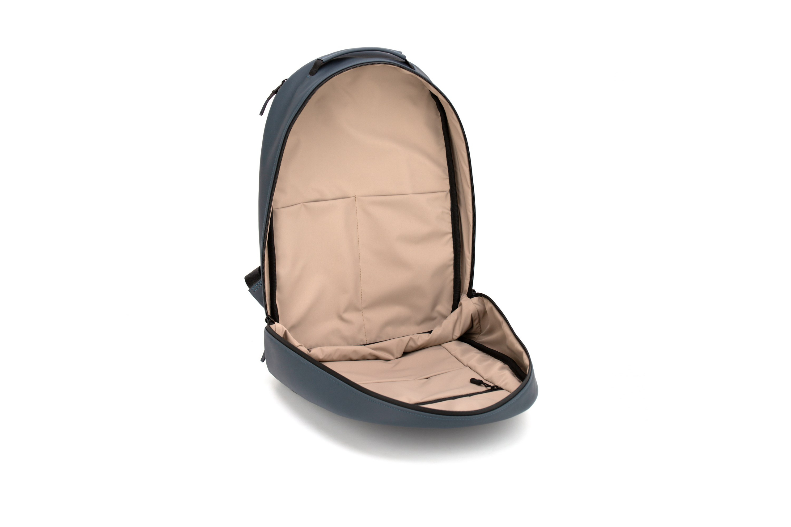 Сумки и рюкзаки. Предметная и каталожная съемка в Москве!