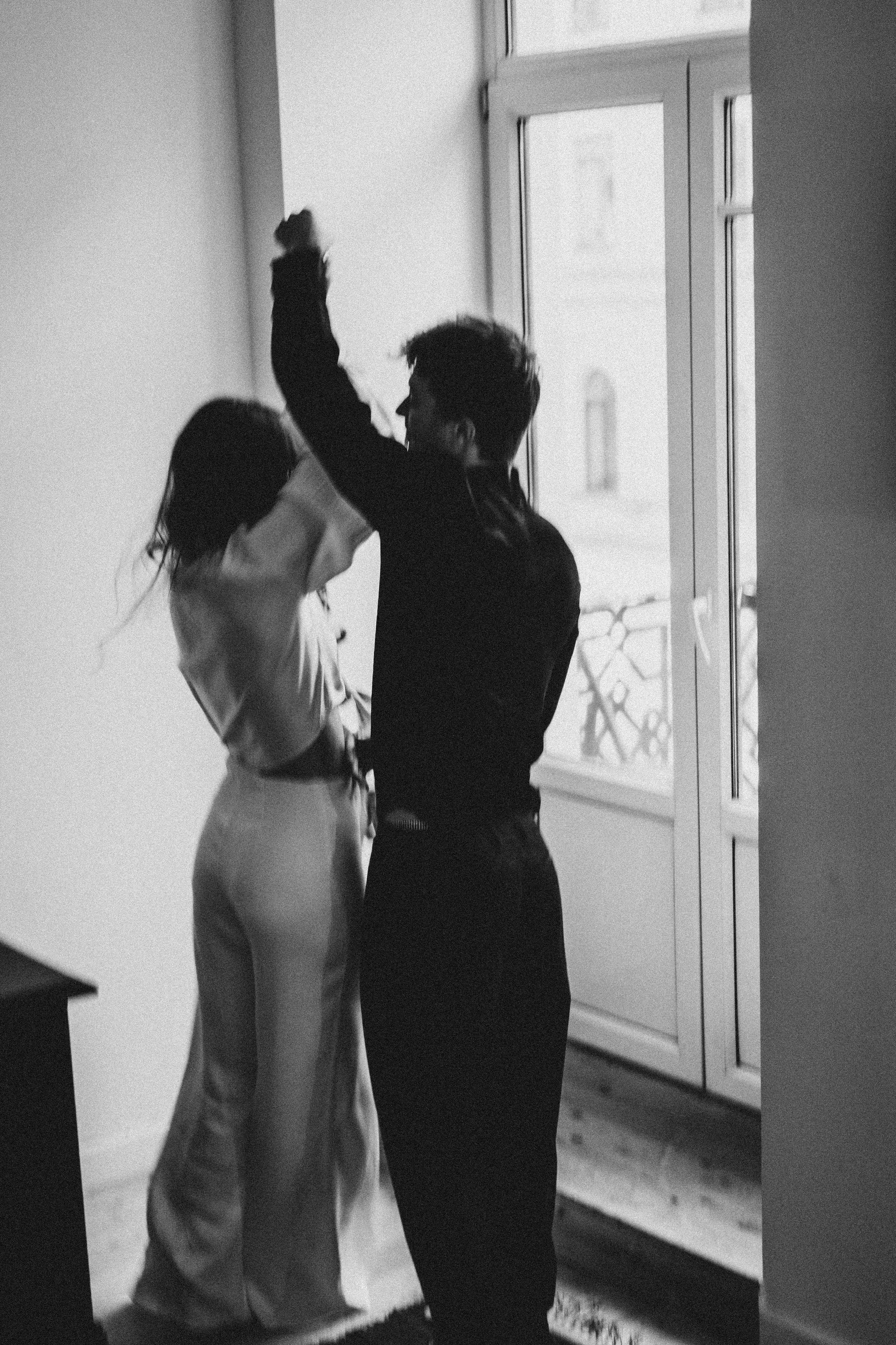 СБОРЫ ЖЕНИХА И НЕВЕСТЫ В УЮТНОЙ КВАРТИРЕ В ЦЕНТРЕ САНТК-ПЕТЕРБУРГА. Профессиональный фотограф, Санкт-Петербург — Виктория Богомолова