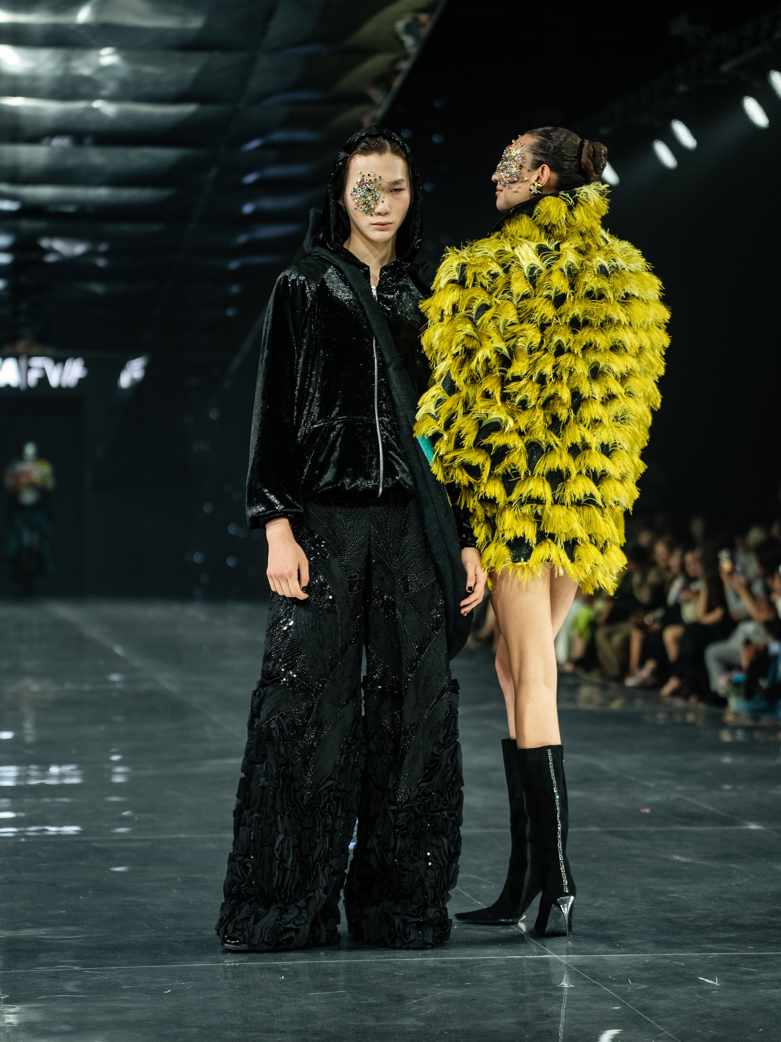 Visa Fashion Week YESYES. Сайт Алматинского НЮ АРТ, будуар и фэшн фотографа Дениса Карпенко