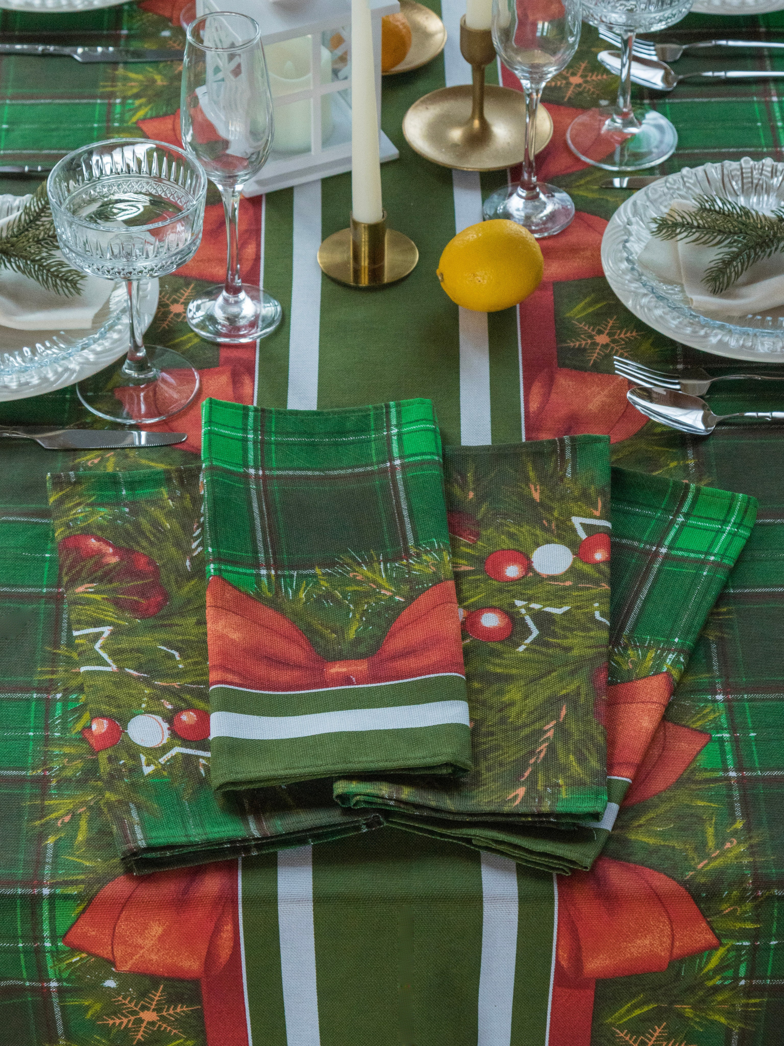 Скатерть новогодняя. Фотостудия для Wildberries Ozon