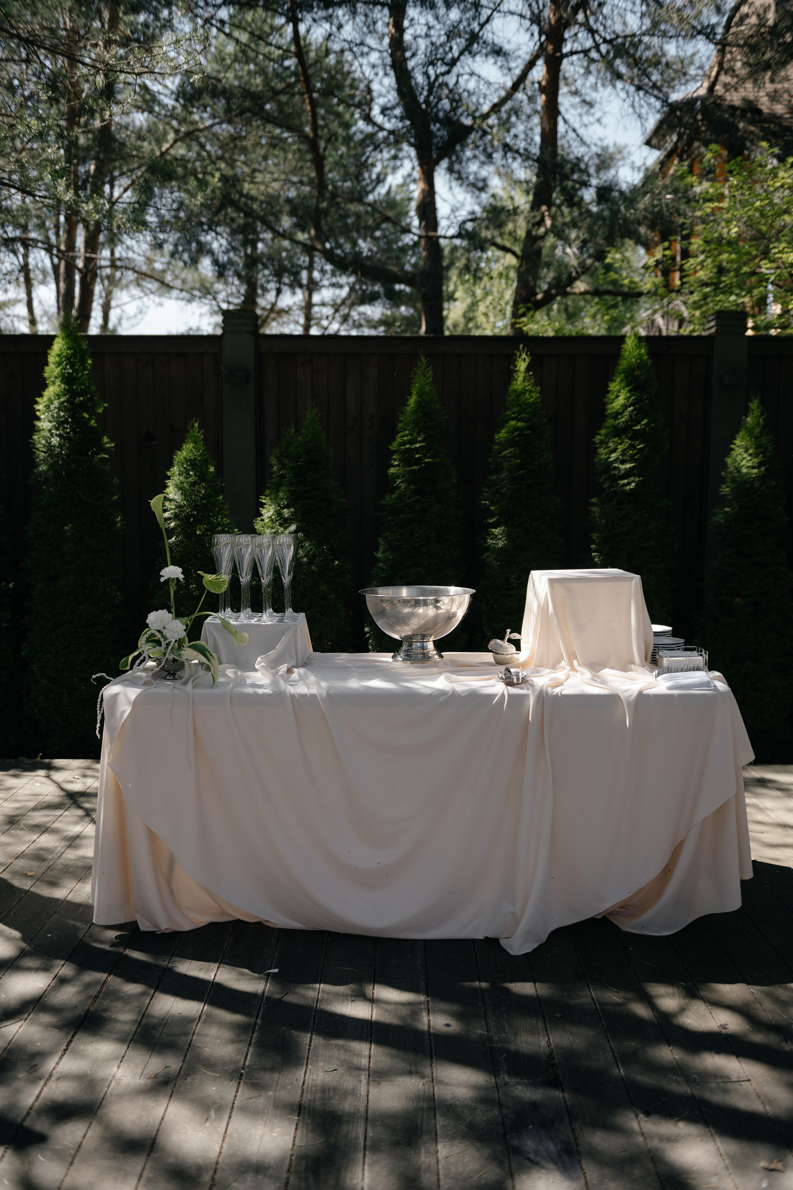 Wedding day in DELICE CHALET. Wedding PHOTOGRAPHER Andrew Vnukov