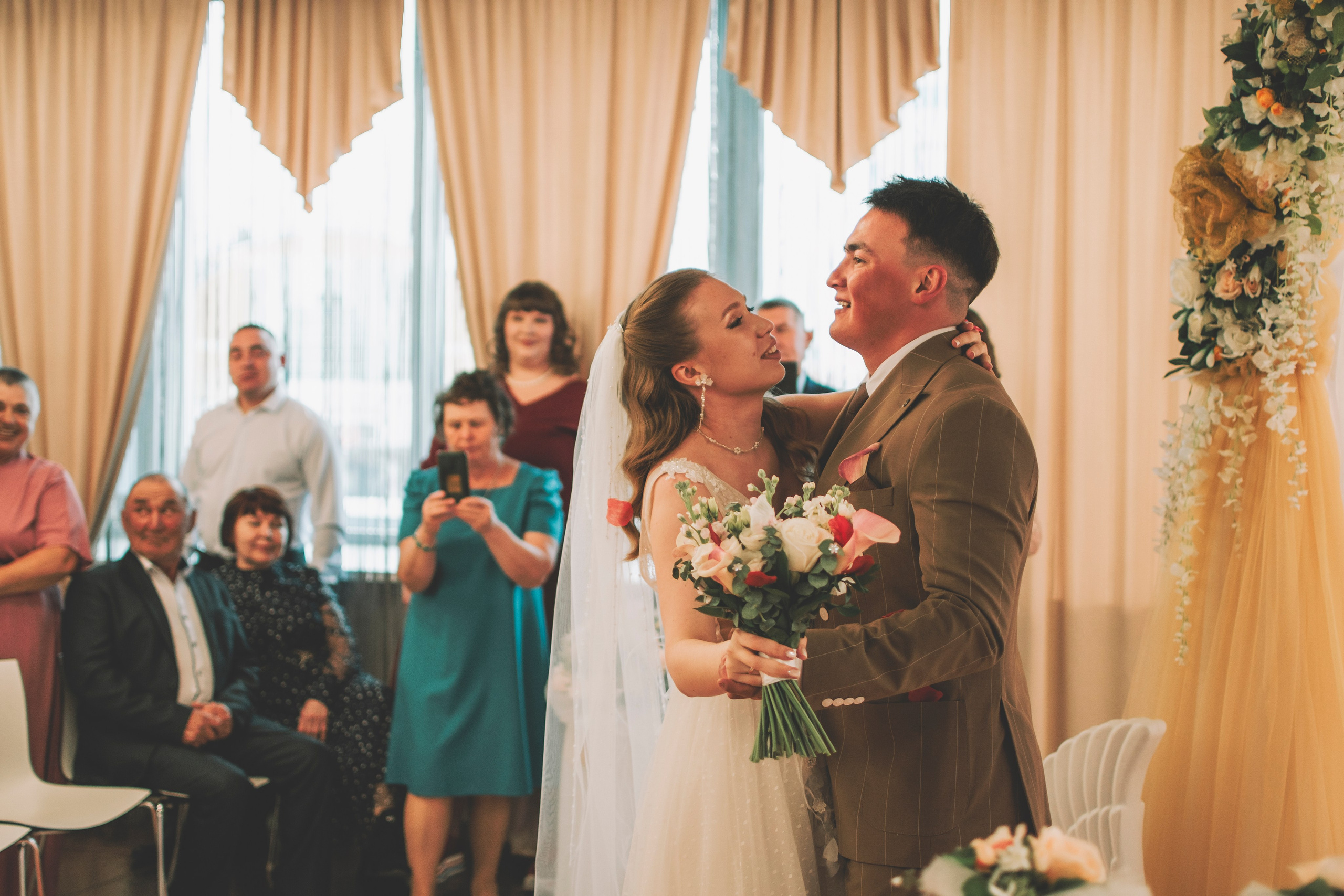 Альберт и Анастасия (Студийная фотосессия, роспись в ДК Нефтяник + фотосессия с гостями). Семейный и свадебный фотограф Губкинский и Ставрополь