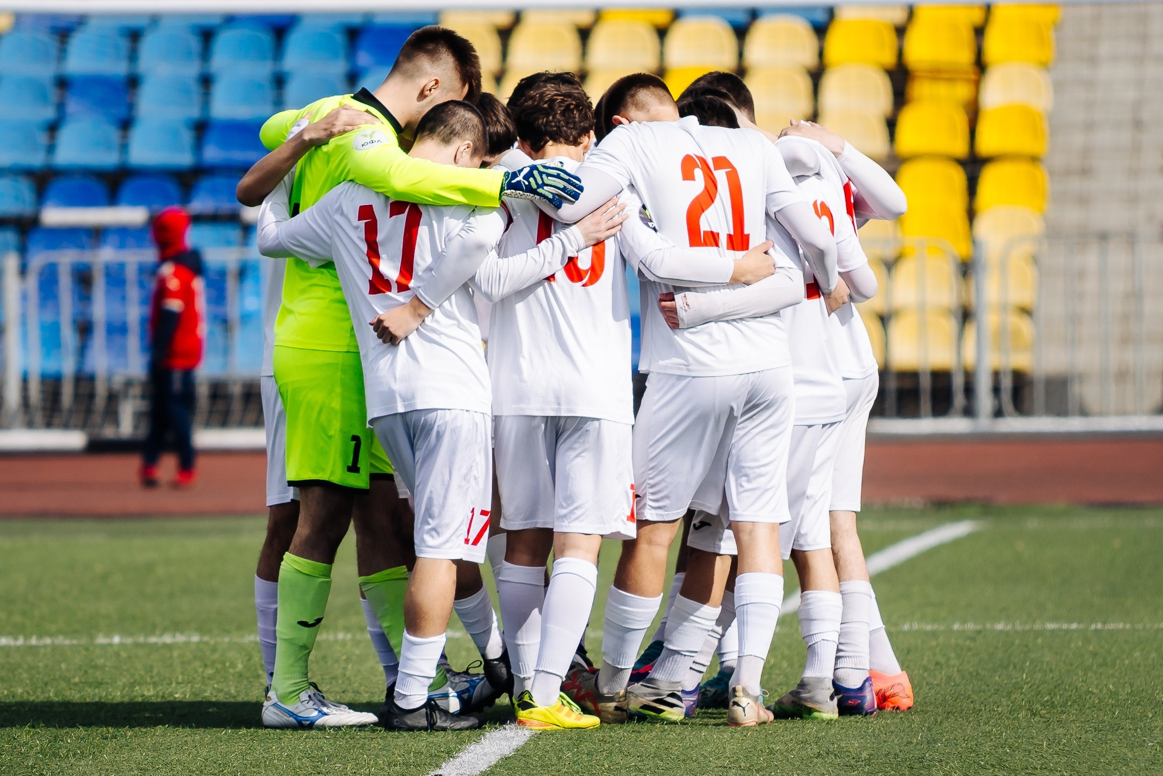 ФК «Металлург-Магнитогорск» vs ФК «ОСШ-Челябинск-М» // 05.04.25. Денис Прохоров Фотограф в г. Магнитогорск