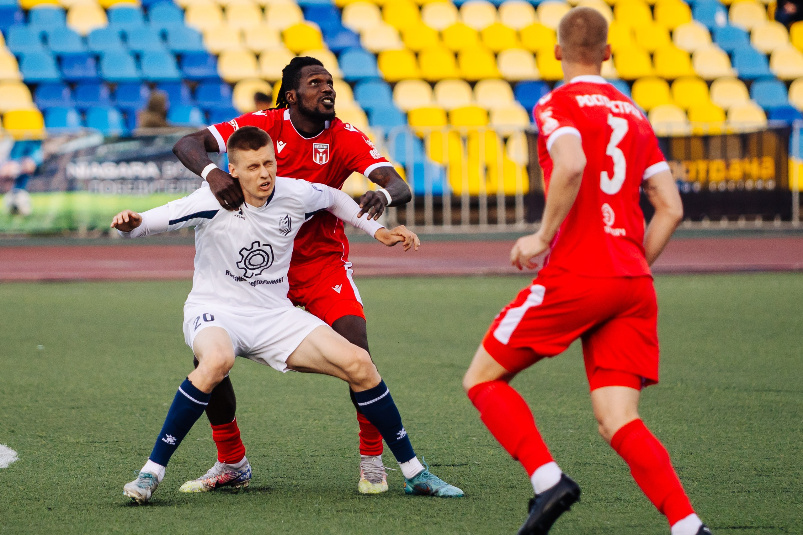 ФК «Металлург-Магнитогорск» — ФК «Металлург» Аша // 21.06.25. Денис Прохоров Фотограф в г. Магнитогорск