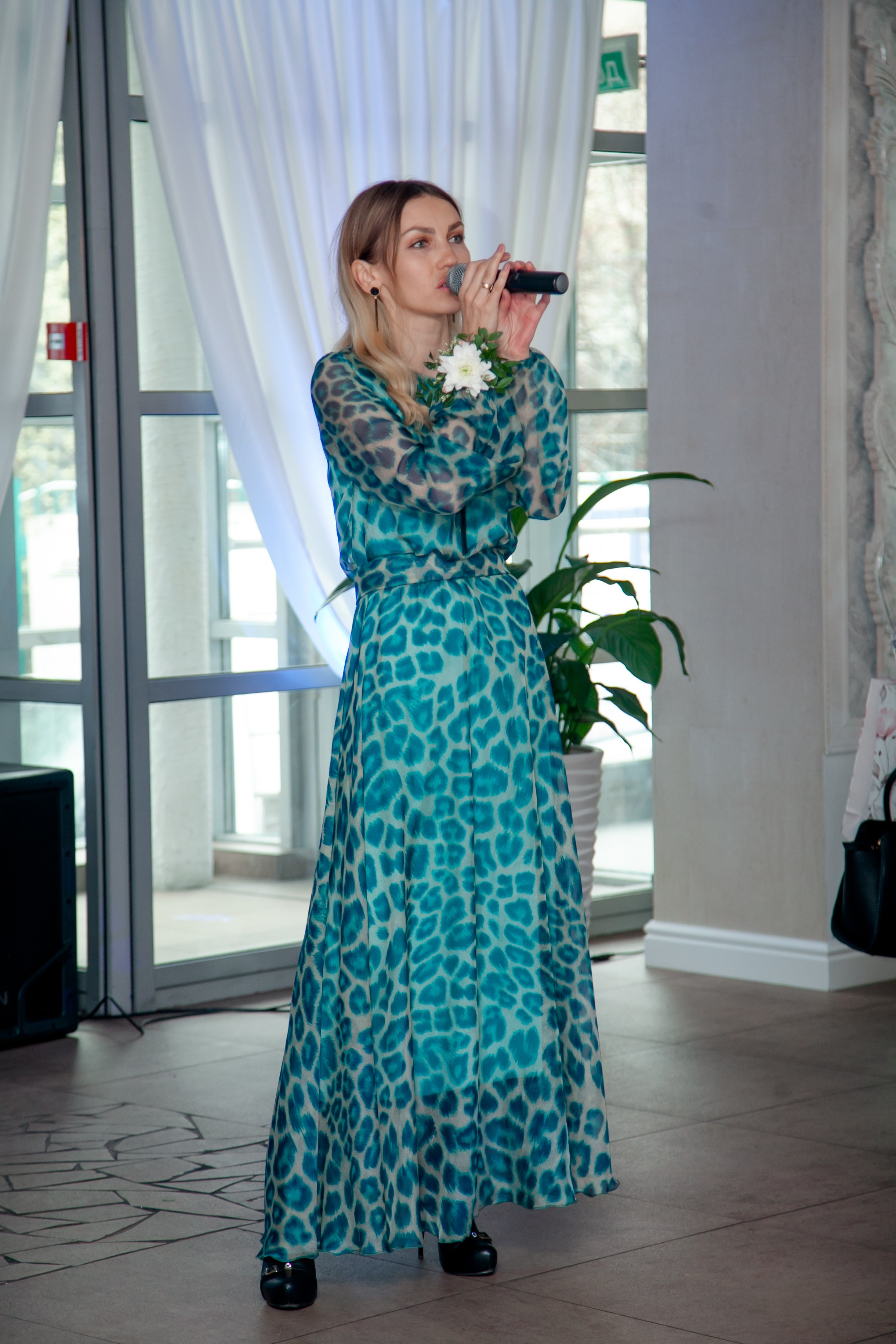 Встреча клуба Блиновской. Двойняшки-фотографы Анна и Анастасия в Санкт-Петербурге