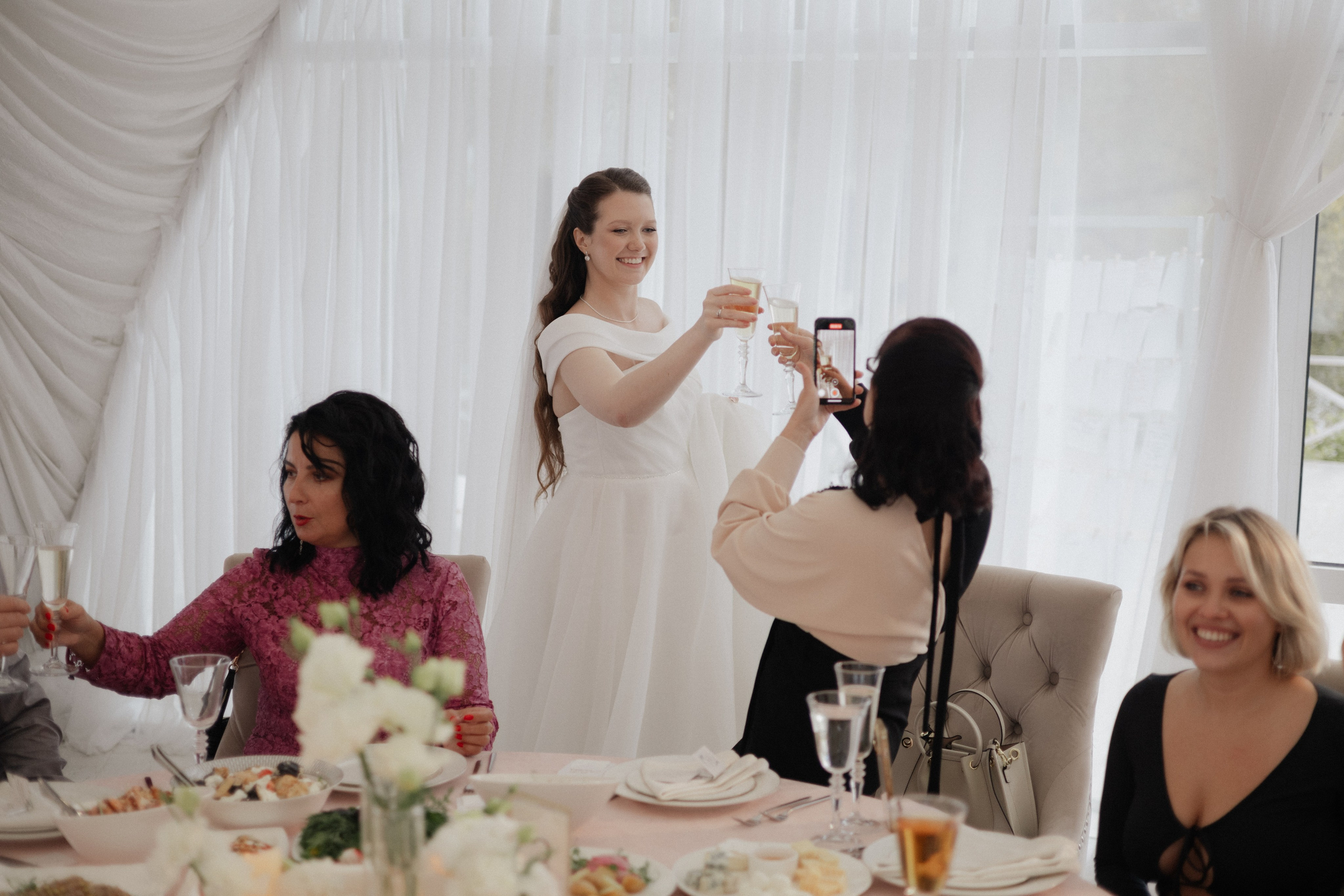 Аня и Саша. Свадьба в Юдино парк. Свадебный и портретный фотограф в Москве Анастасия Масюк