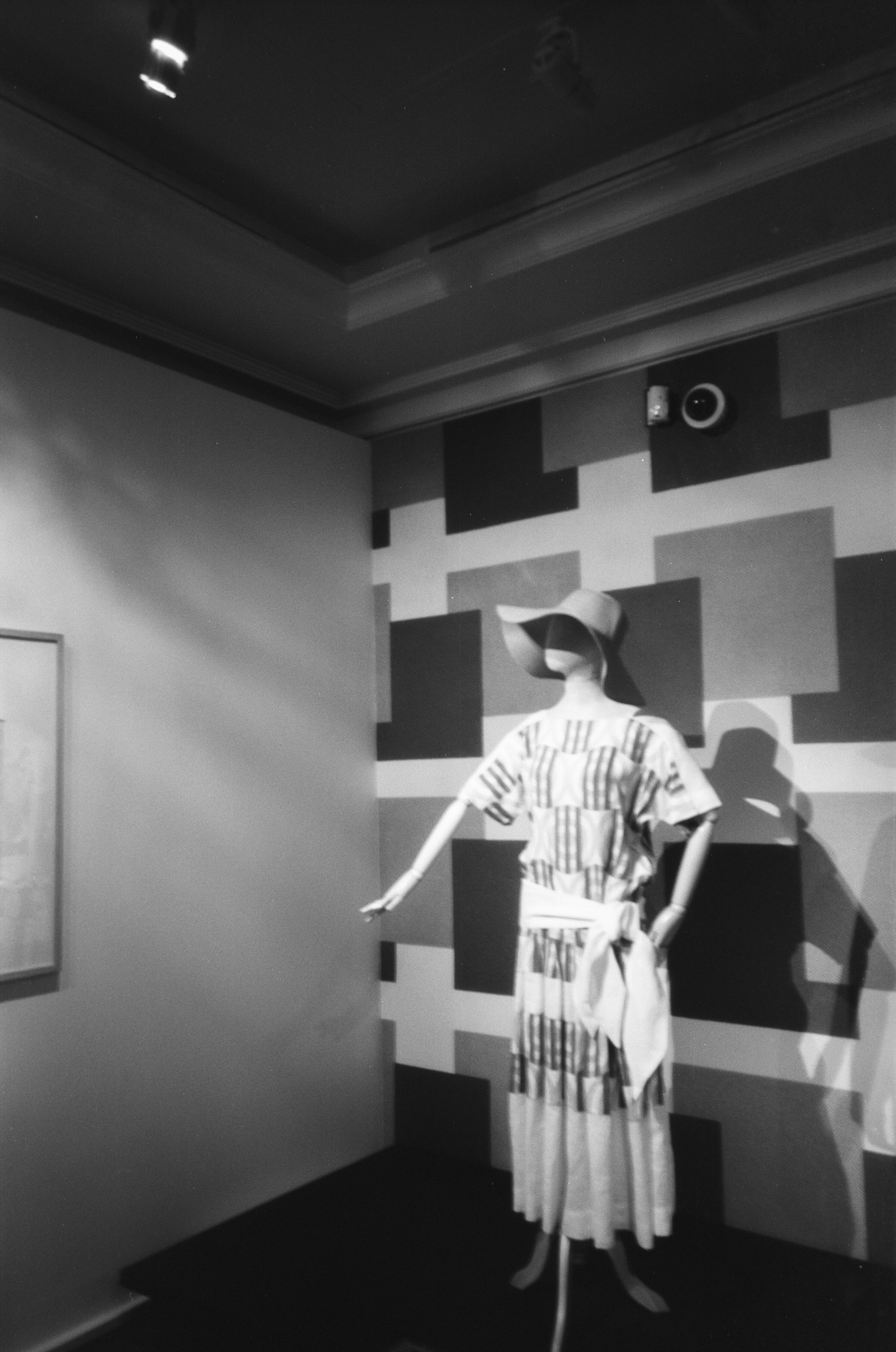 Зотов Центр, глянец ХХ века и женщины русского авангарда. Фотограф-документалист Мария Осокина