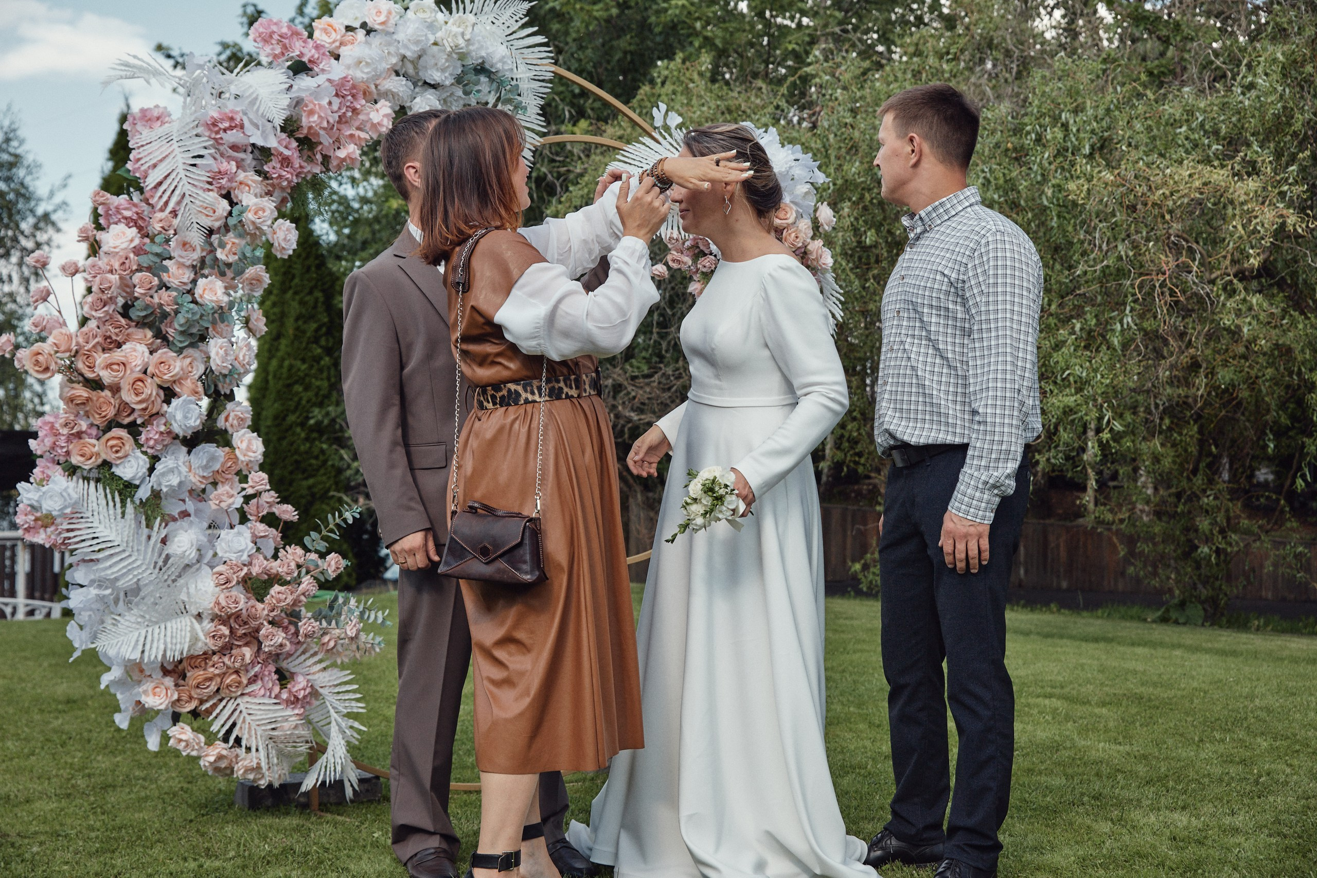 Счастье здесь. Свадебный фотограф Антон Артюшин. Работаю в Нижнем Новгороде и Москве
