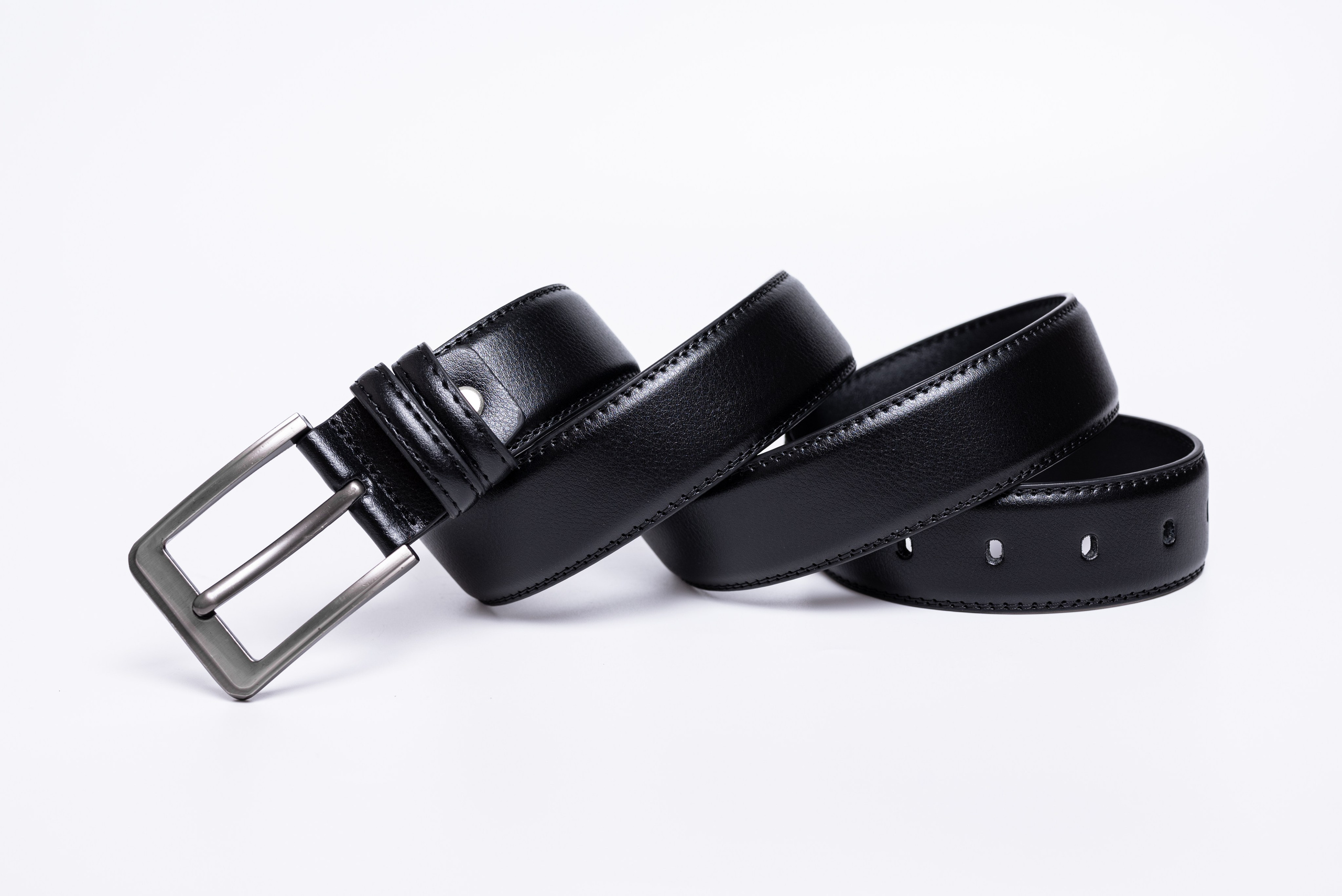 Ремень. Предметный фотограф, фото для маркетплейсов Пятигорск, КМВ