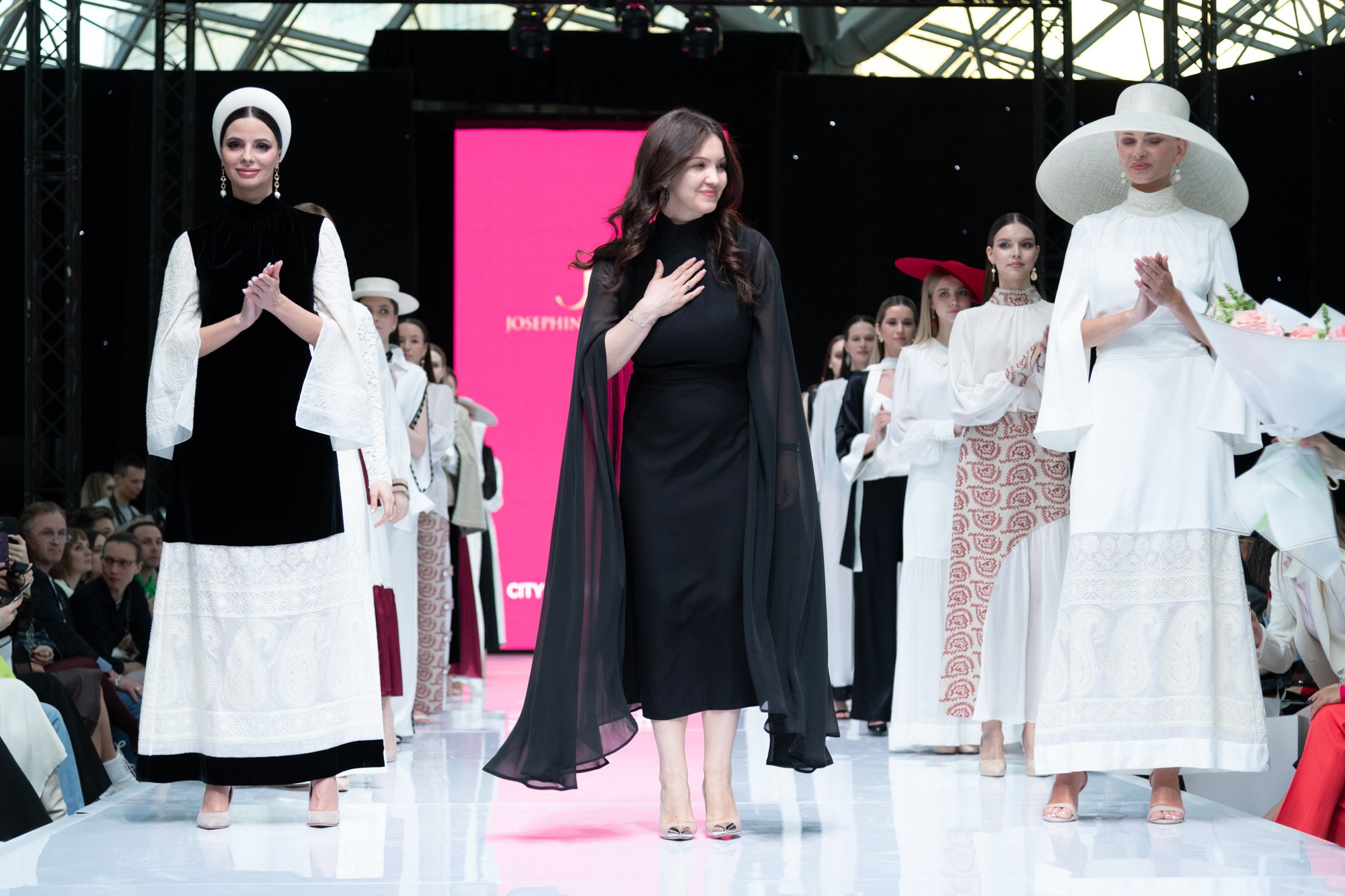 Josephine Cashpar / 23. Sakunov Photo