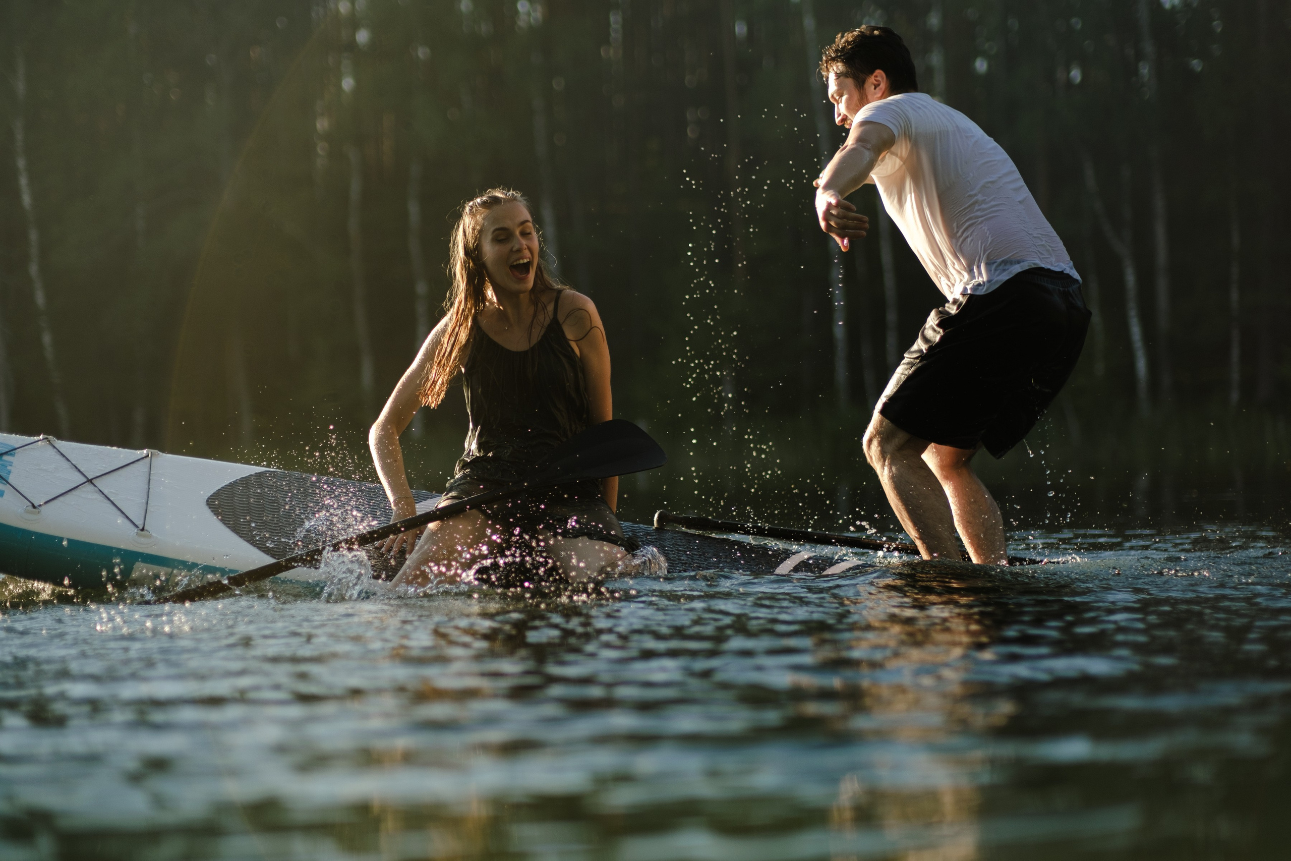 Петя и Лина, на сапах. Интерьерный фотограф и видеограф в Санкт-Петербурге Вадим Балбашевский