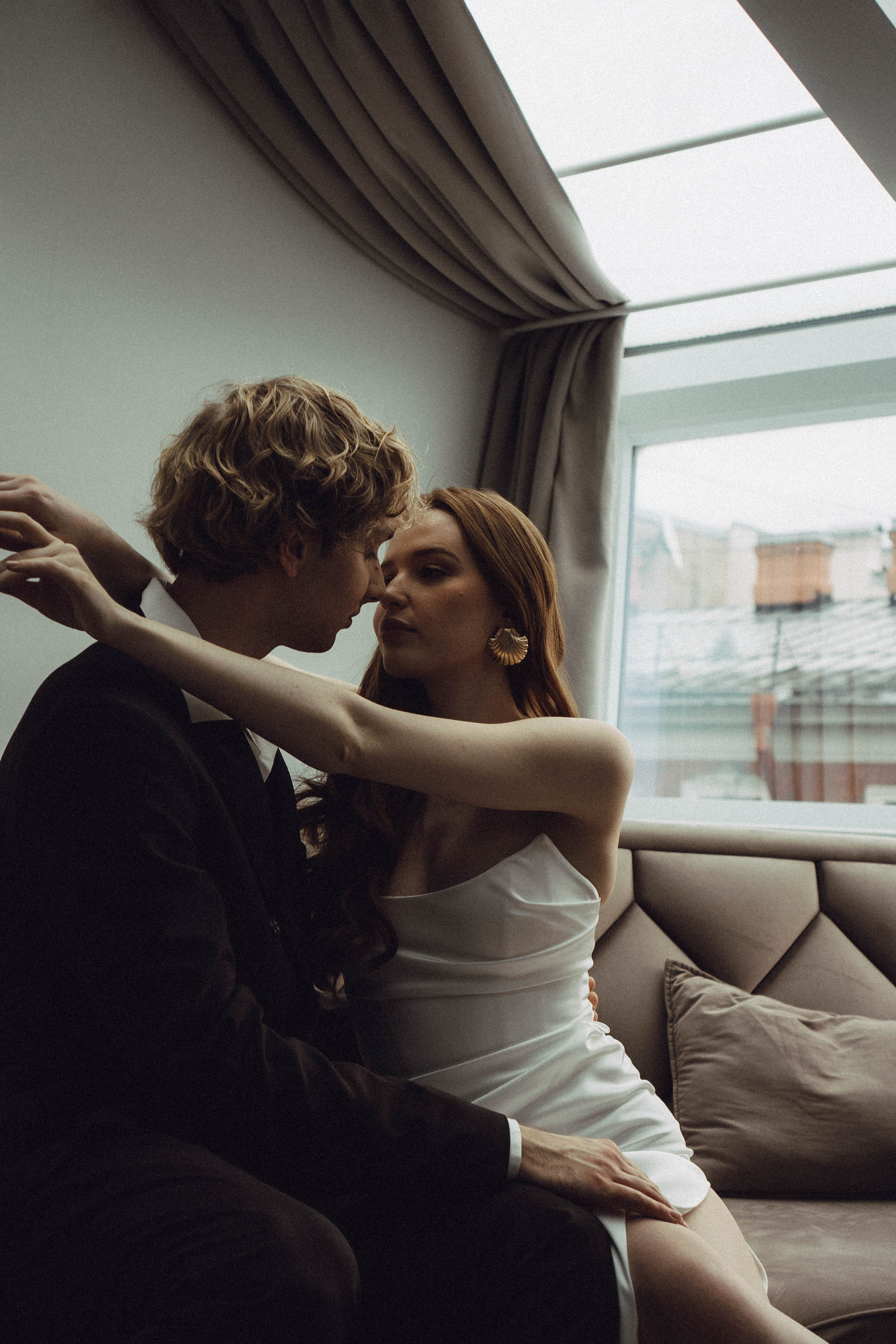 СВАДЕБНАЯ СЬЕМКА В ОТЕЛЕ. СБОРЫ ЖЕНИХА И НЕВЕСТЫ И ТАКЖЕ ТОР И ПОДГОТОВКА К ПРОГУЛКЕ. Профессиональный фотограф, Санкт-Петербург — Виктория Богомолова