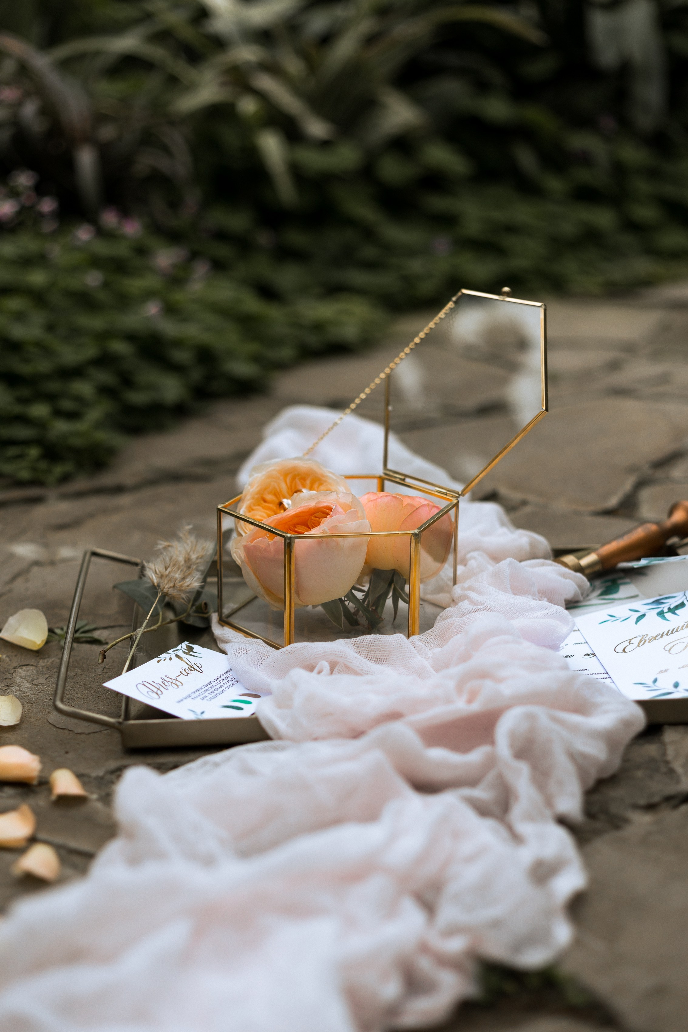 Свадебная фотосессия в оранжерее. Свадебный и семейный фотограф в Волгограде Кристина Иванова