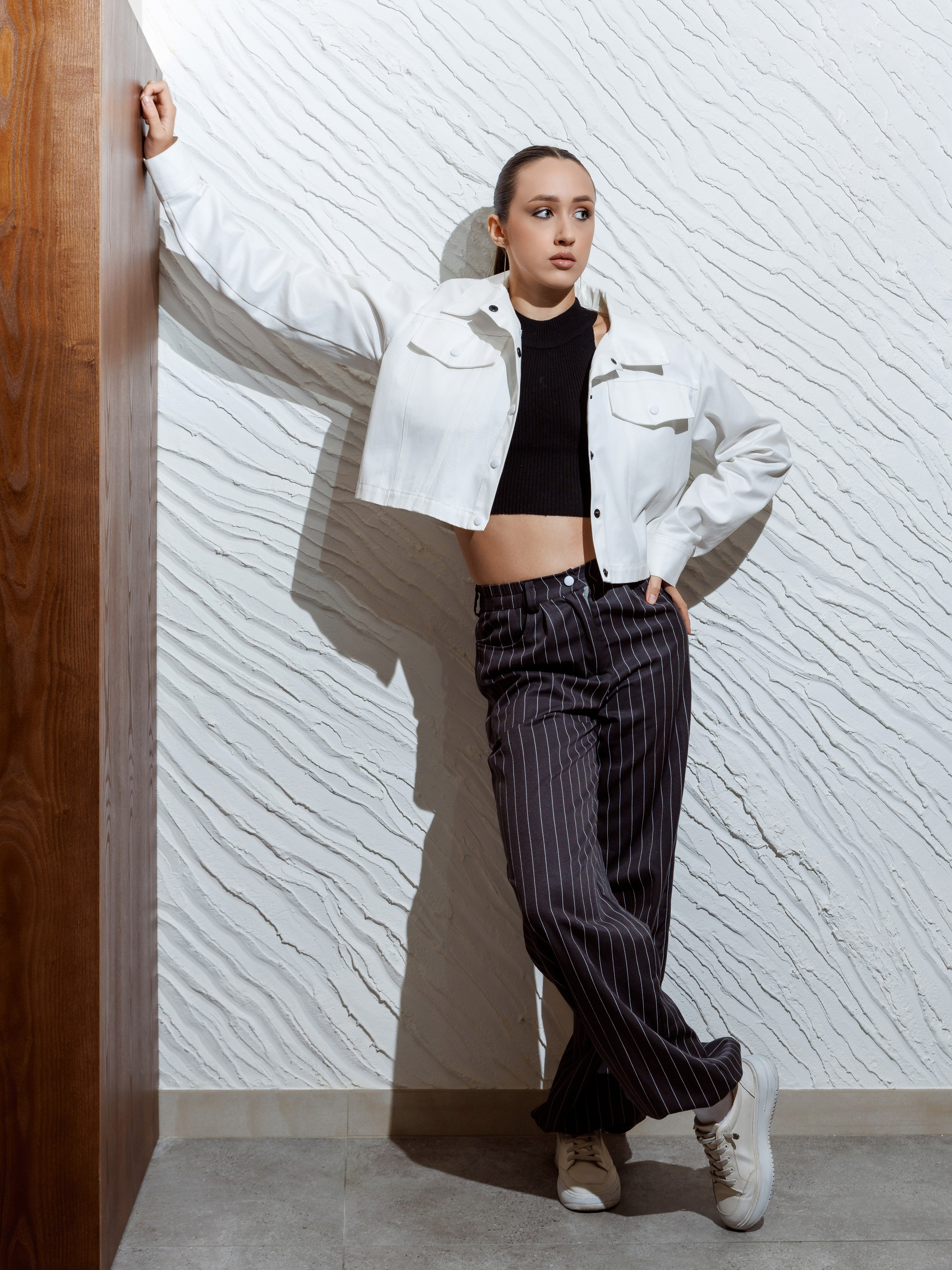 TONY CLOU. Съёмка в кофейне. Фотограф Виталий Хайлов, Екатеринбург