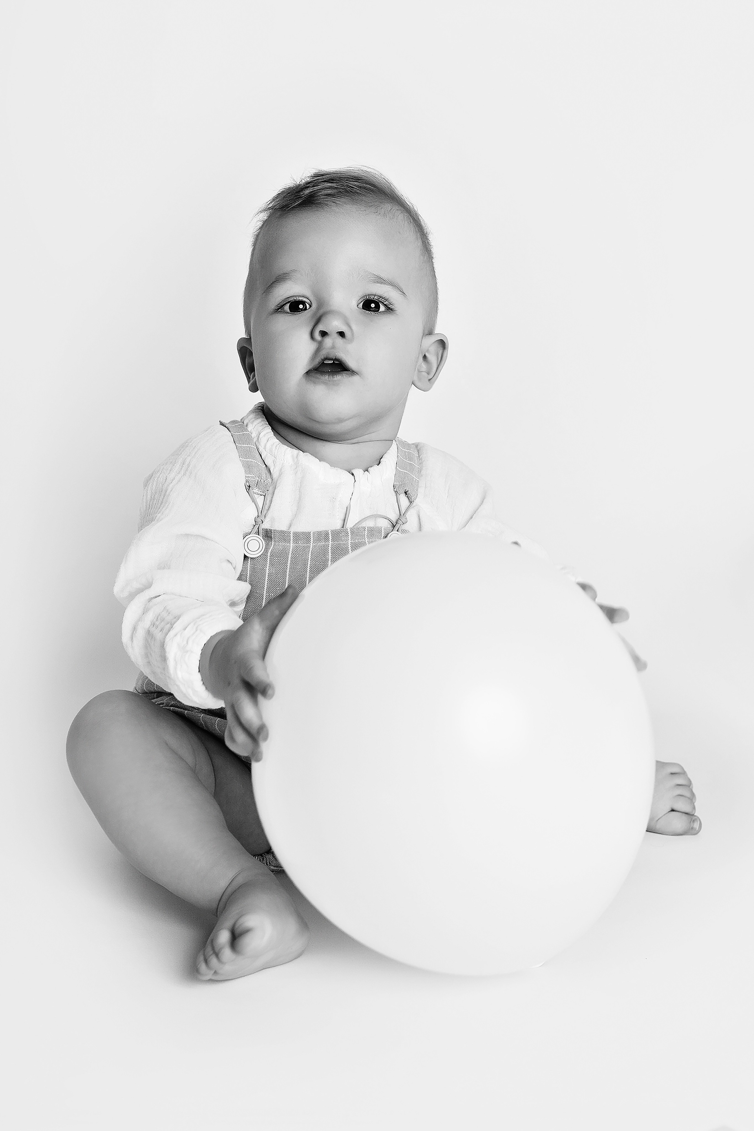 ФОТОСЕССИЯ ПЕРВОГО ГОДИКА для мальчика в стиле МИНИМАЛИЗМ. Фотограф новорожденных беременных в Тюмени Ткачук Татьяна