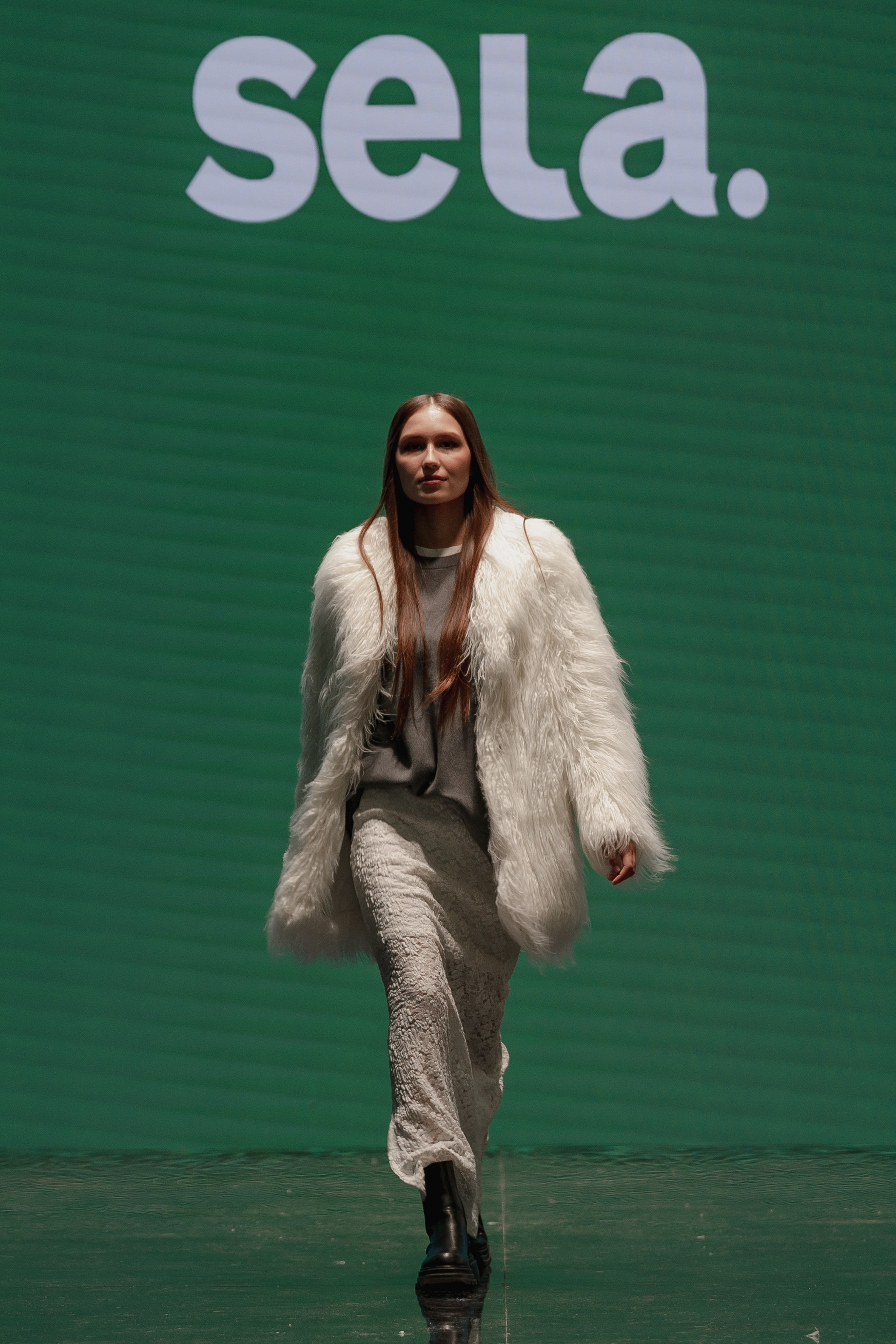 Fashion show SELA. Фэшн-фотограф в Санкт-Петербурге Дарья Семиколенных