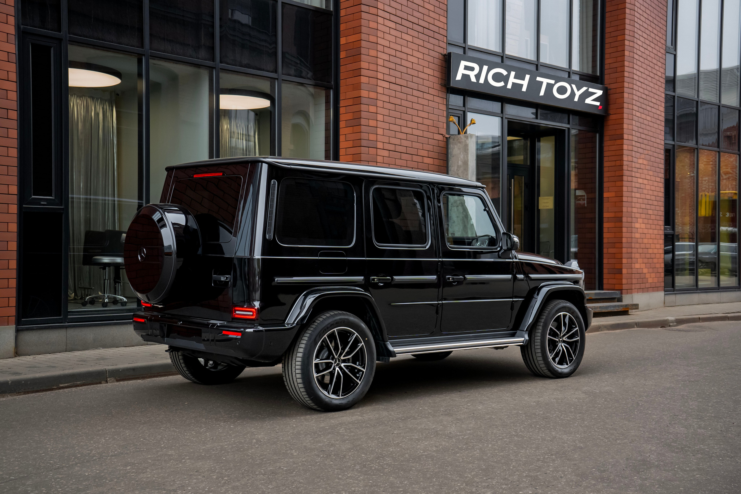 Mercedes-Benz G63