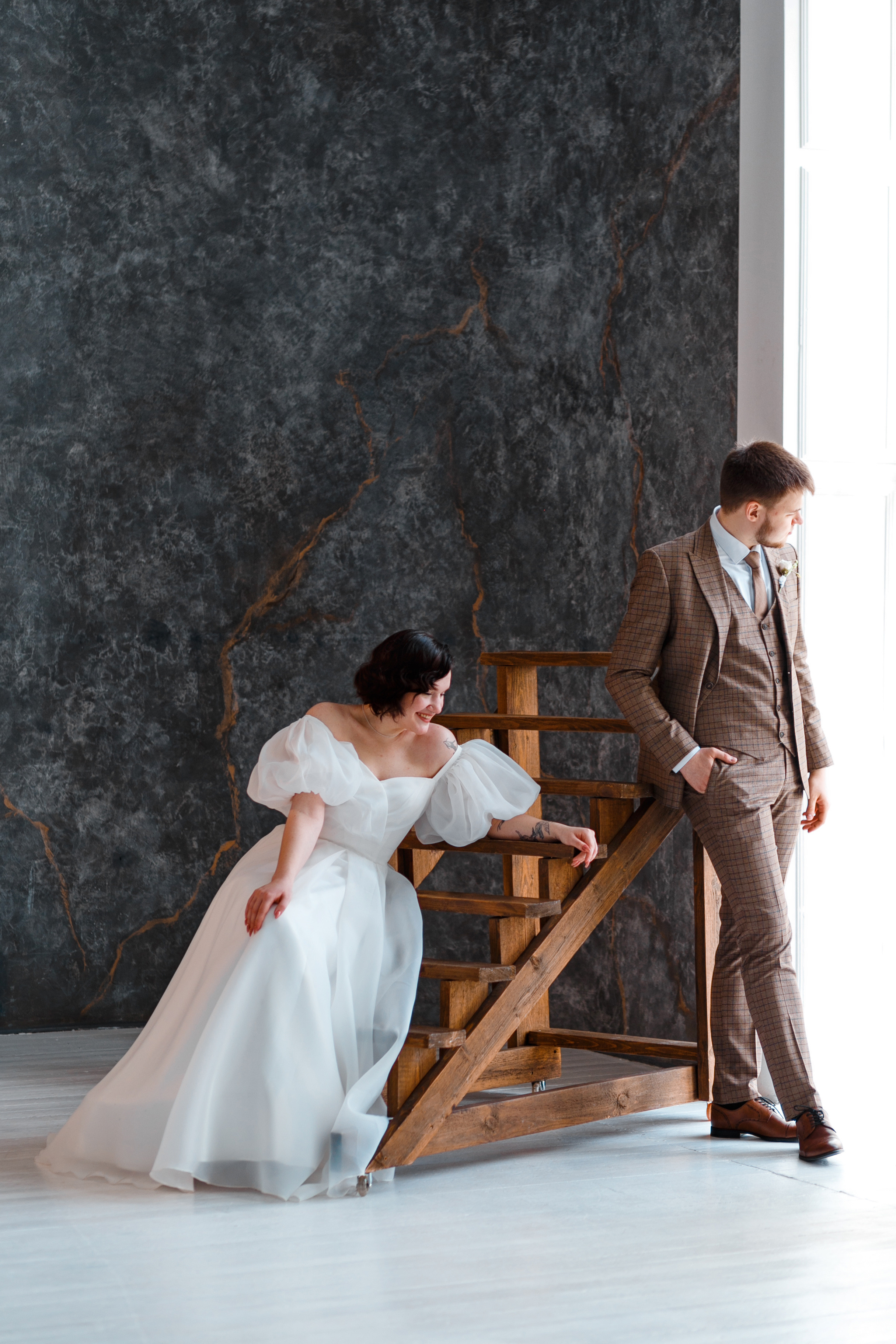 Свадебная фотосессия в студии «Atop». Фотограф в  г. Новосибирск