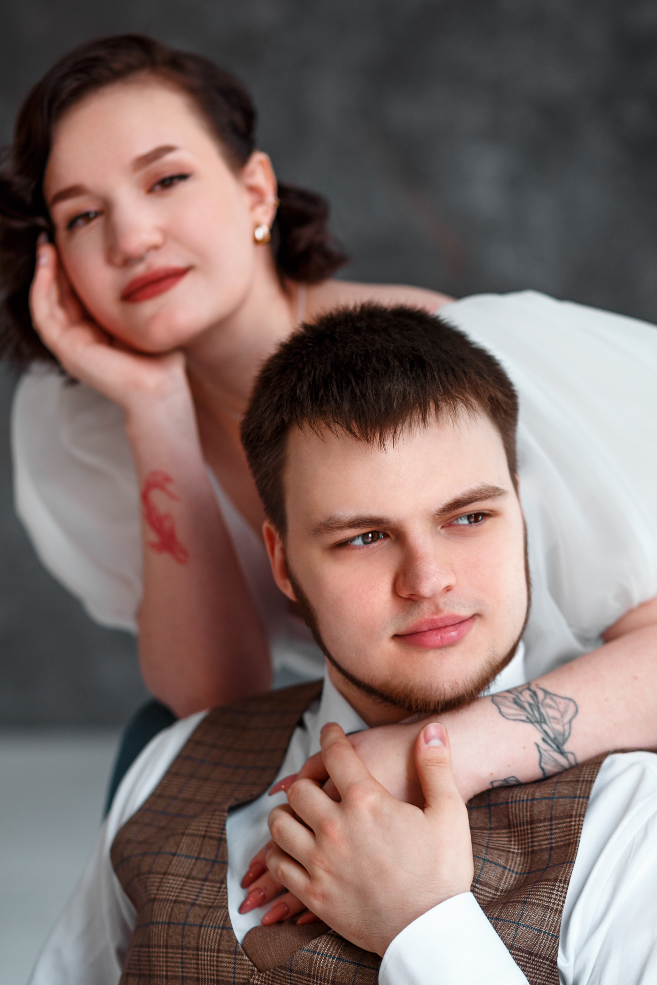 Свадебная фотосессия в студии «Atop». Фотограф в  г. Новосибирск