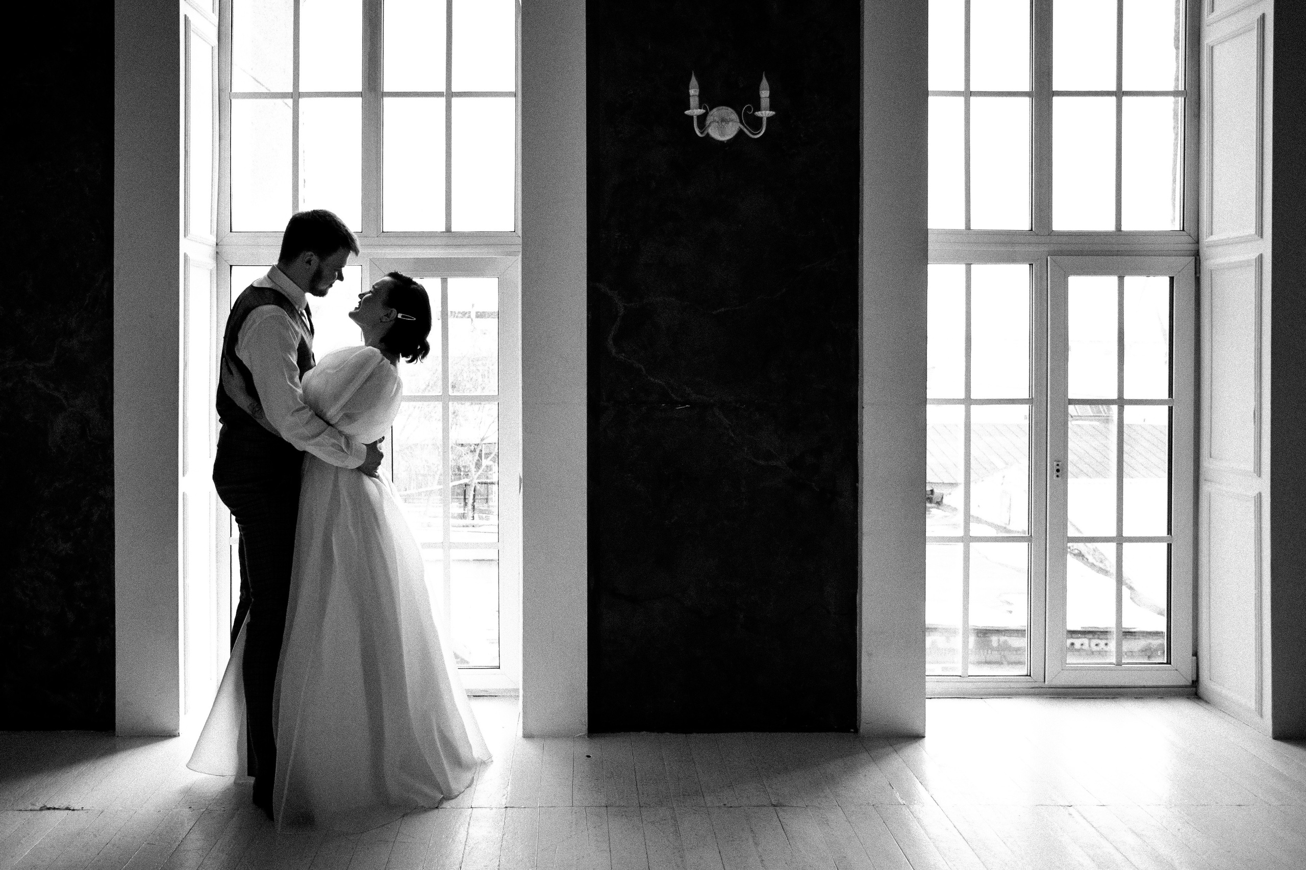 Свадебная фотосессия в студии «Atop». Фотограф в  г. Новосибирск