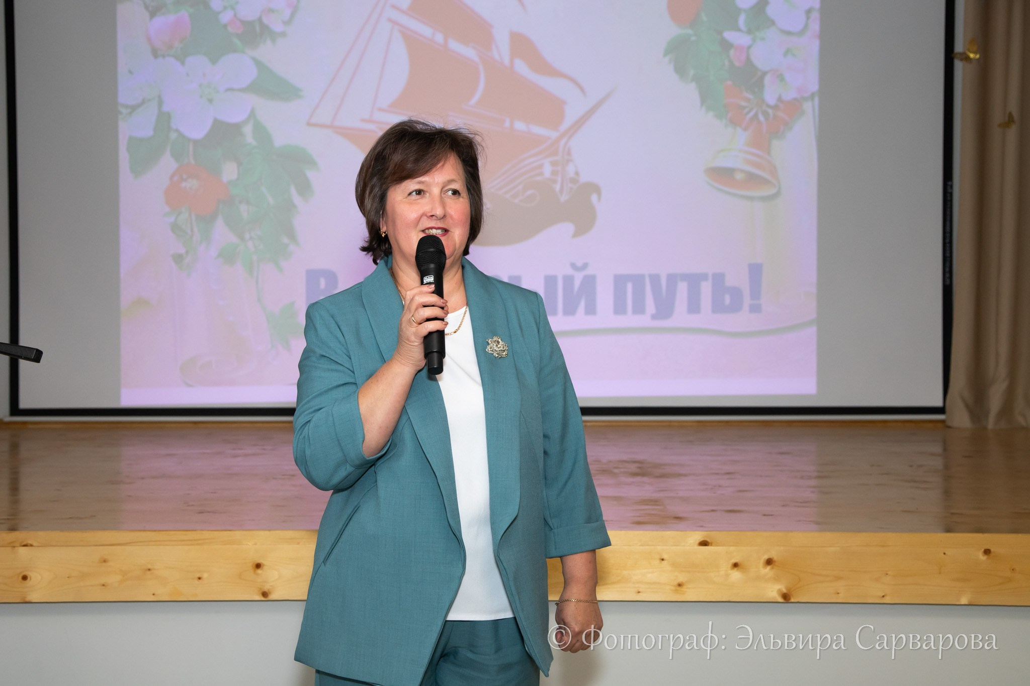 Вручение аттестатов 11 класс. Репортажный Фотограф