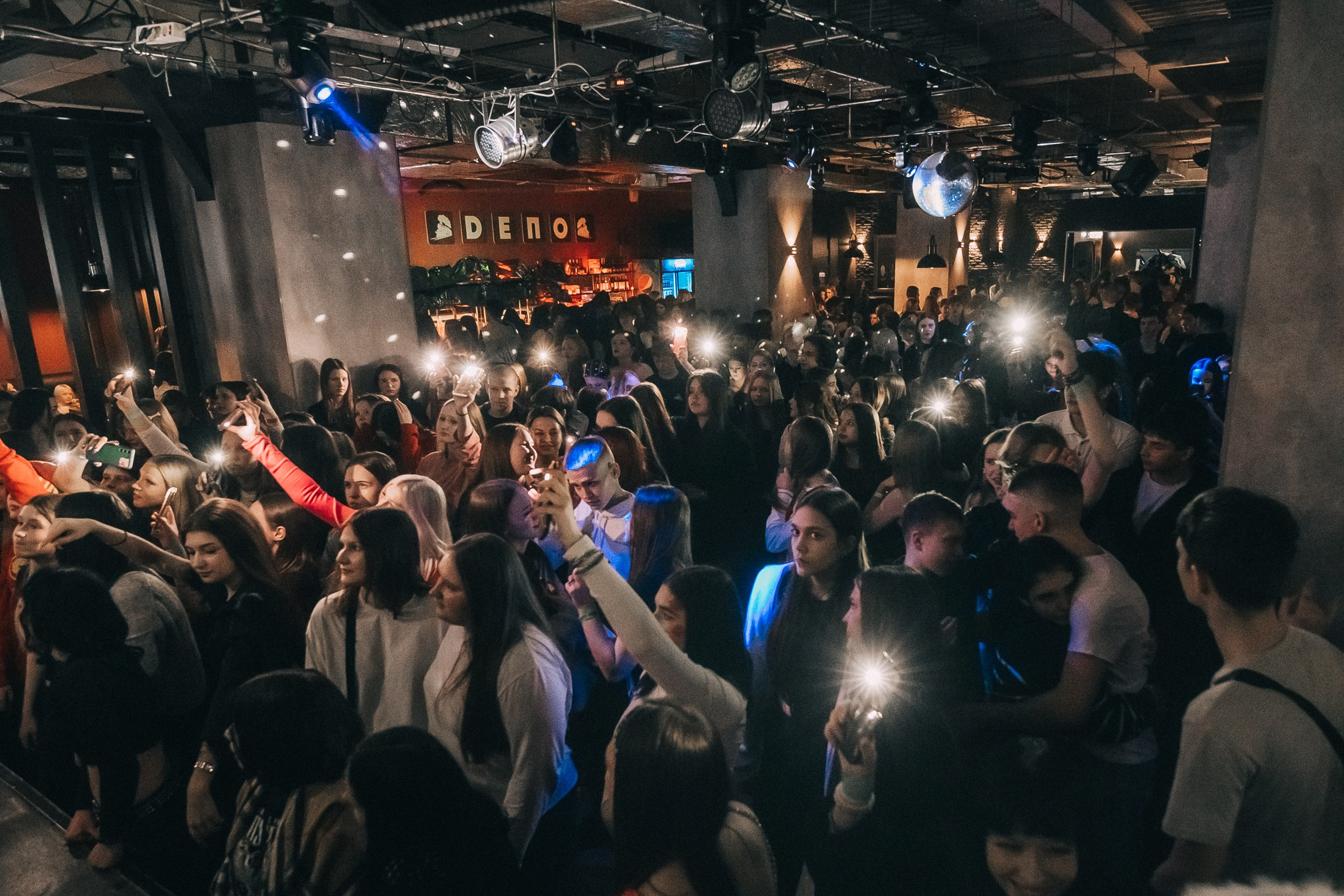 8 MARCH WOMENS DAY PARTY. Фотограф в Кемерово Владислав Шульц