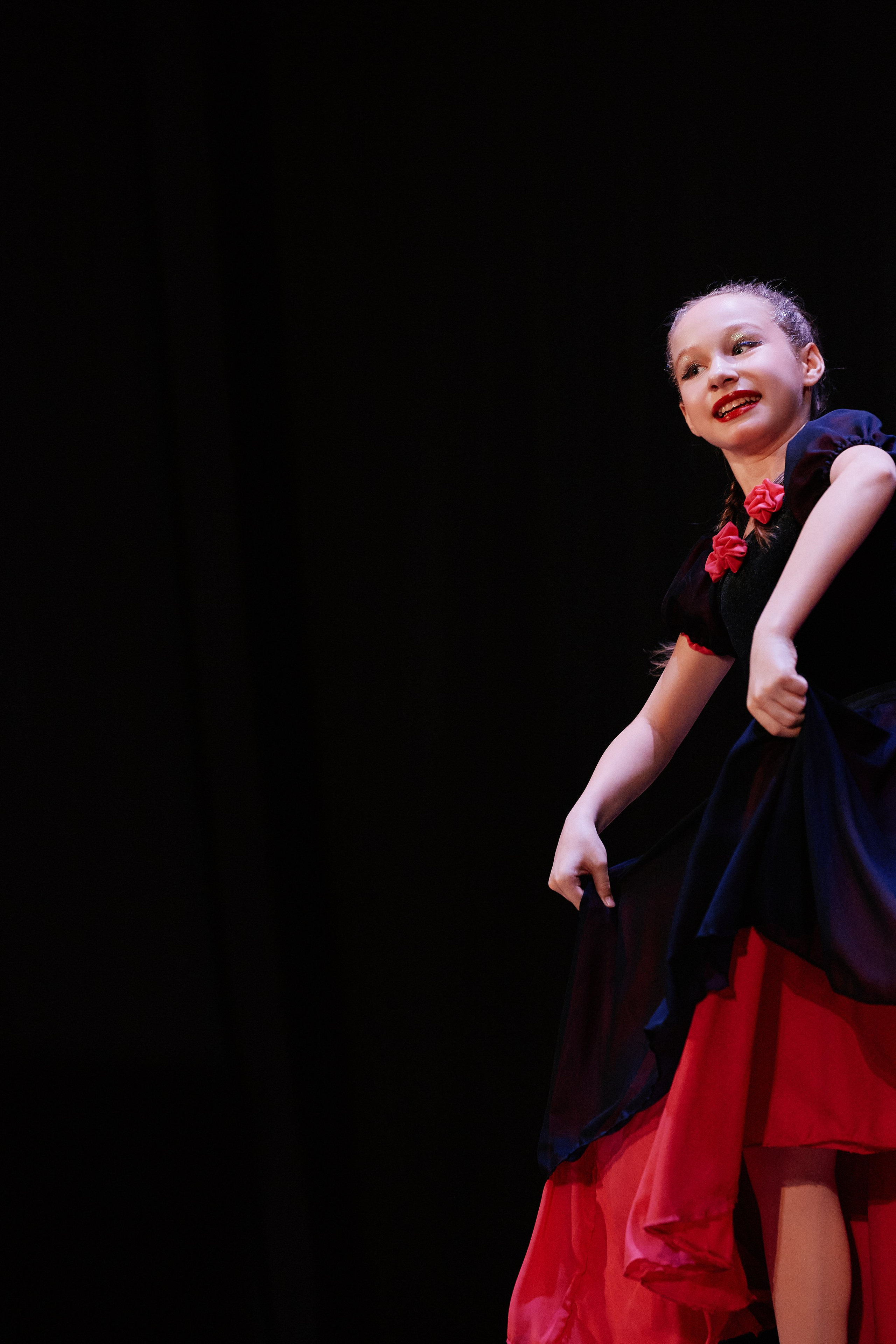 Концерт танцевальной студии Фиеста 08.06. Свадебный репортажный фотограф краснодар максим дремов дрёмов фотосессия студия цена