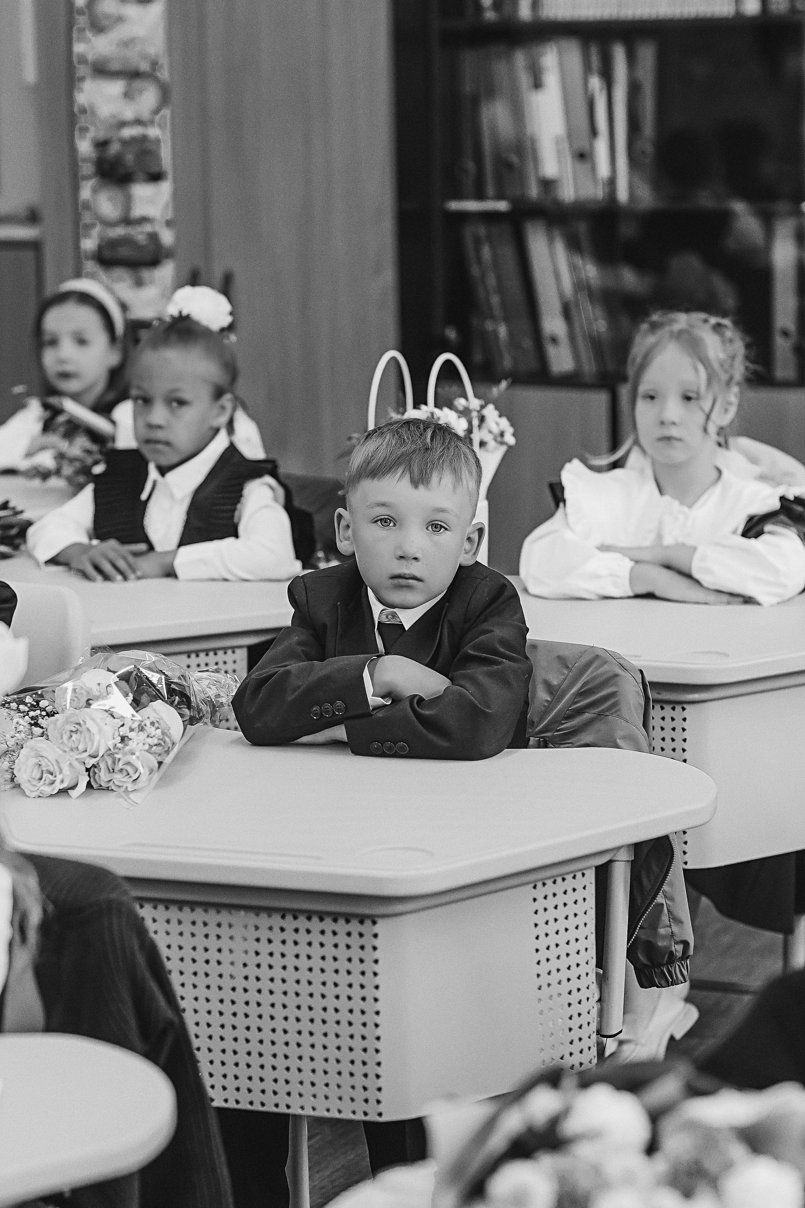 1 сентября линейка+кл час+портреты. Семейный фотограф Тюмень, фотограф на роды Салмина Мария