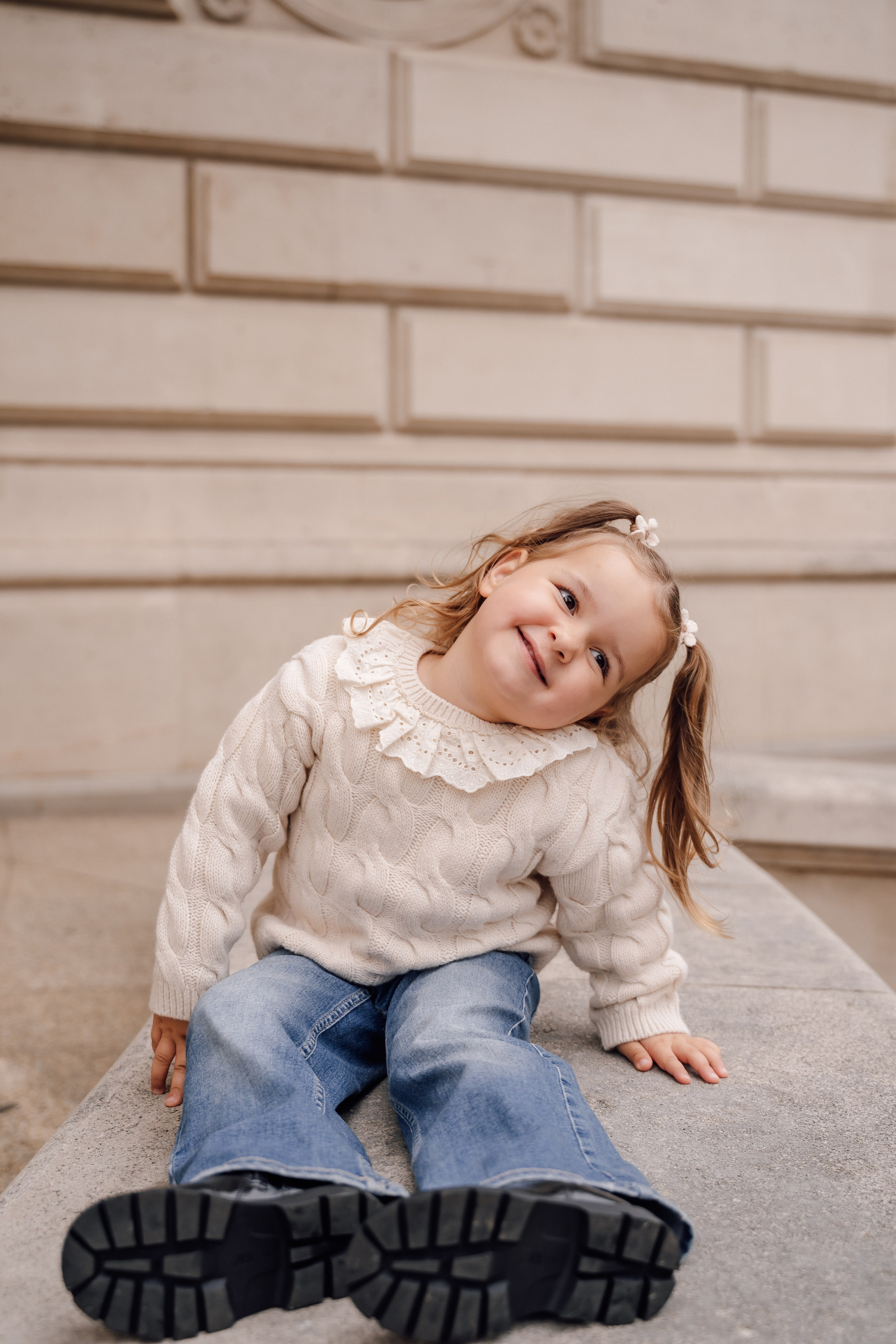 Family at Alte Oper. Анастасия Вайнер — свадебный и портретный фотограф в Германии и по всей Европе