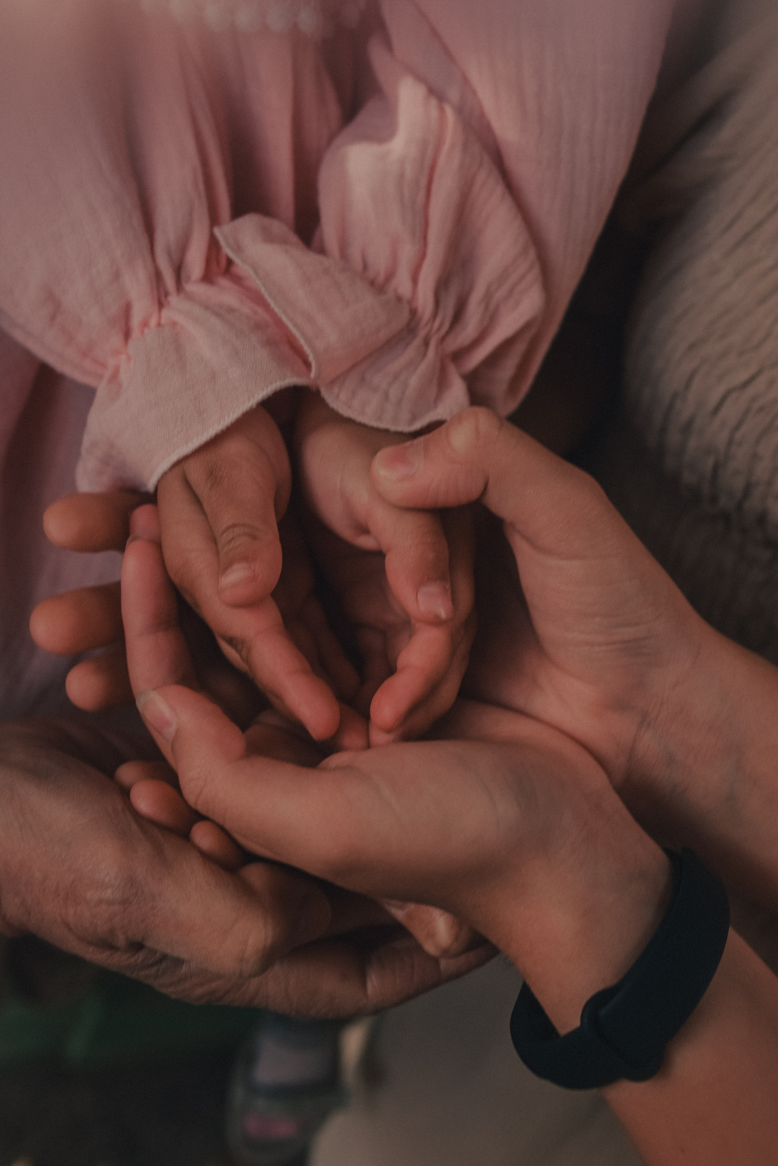 Фотосессия в Летнем саду. Анна, Татьяна, Злата и Эвелина. Семейный и свадебный фотограф в Санкт-Петербурге Яна