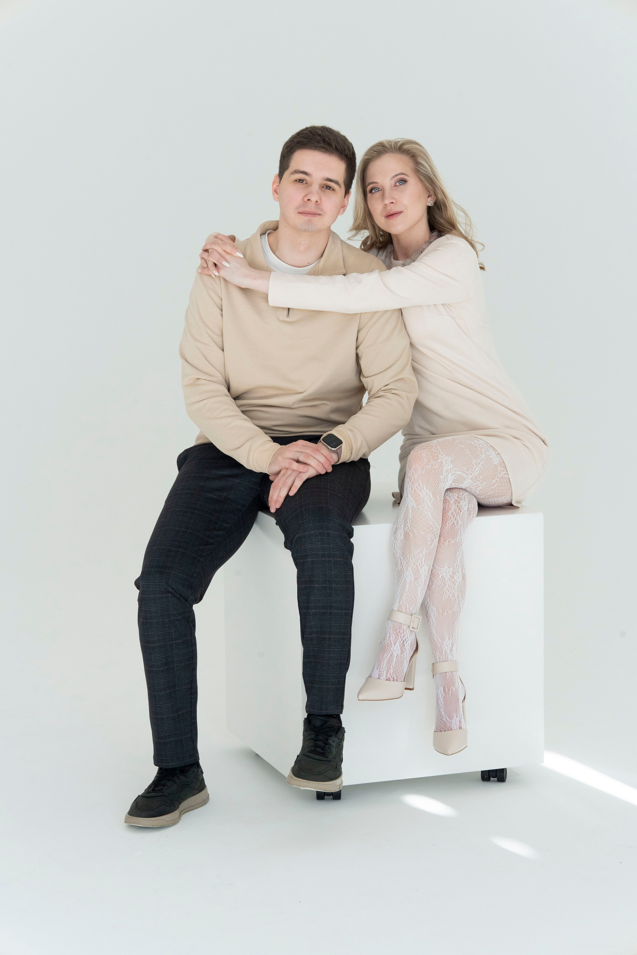 Марина, Андрей, Вероника, Никита и Роман. Главная