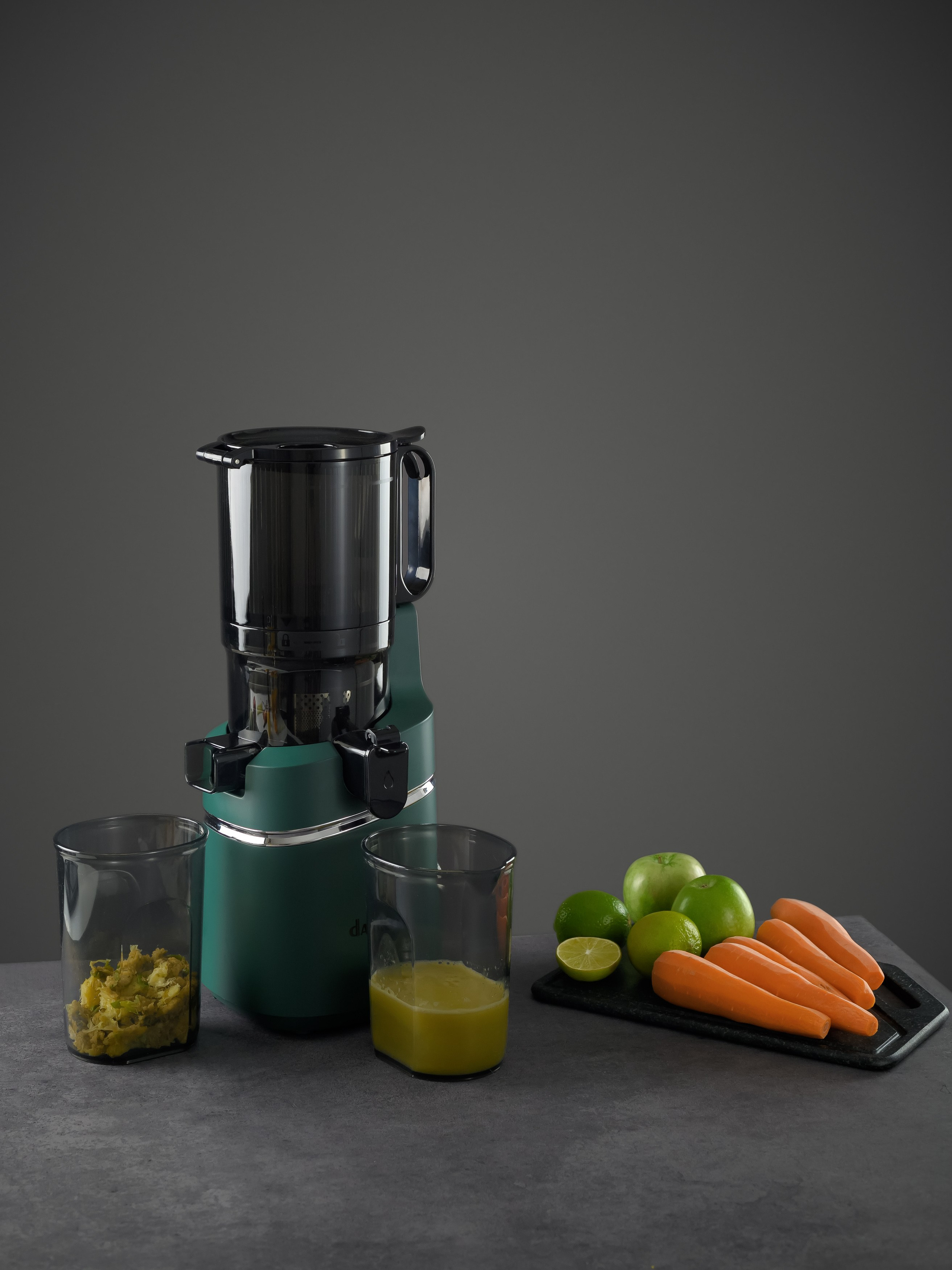 Техника для кухни. Предметный фотограф, инфографика и видео в Санкт-Петербурге