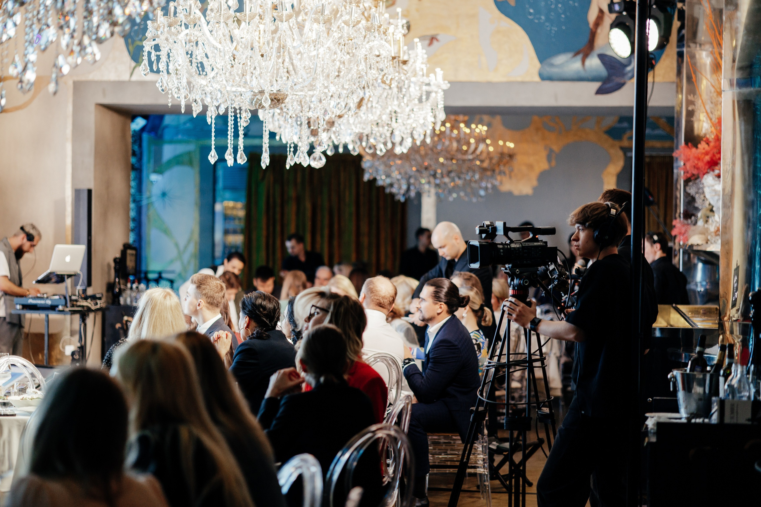 ICONIC TOWER. Фотограф в Москве Алексей Виноградов