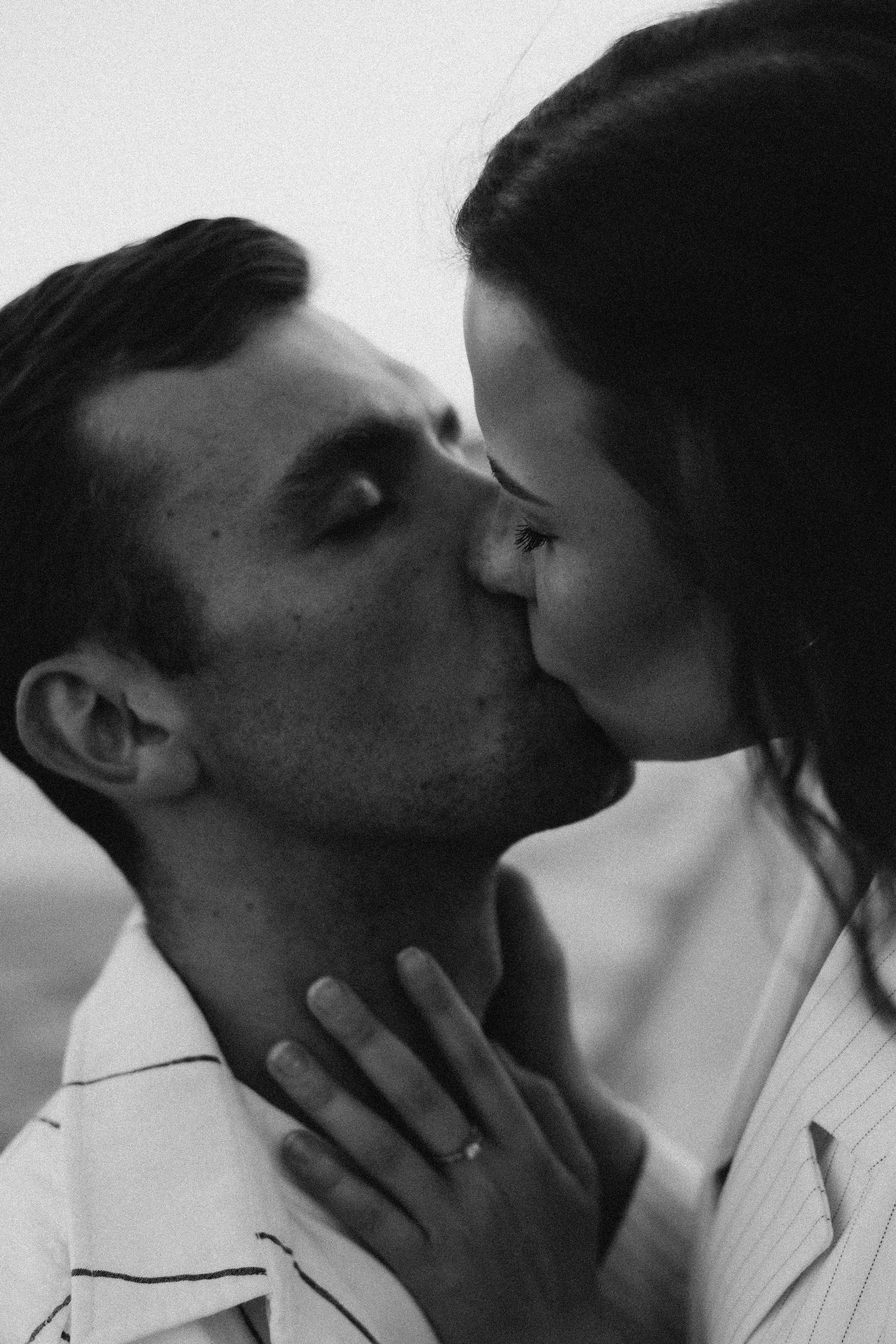 Любовь на набережной в Москве