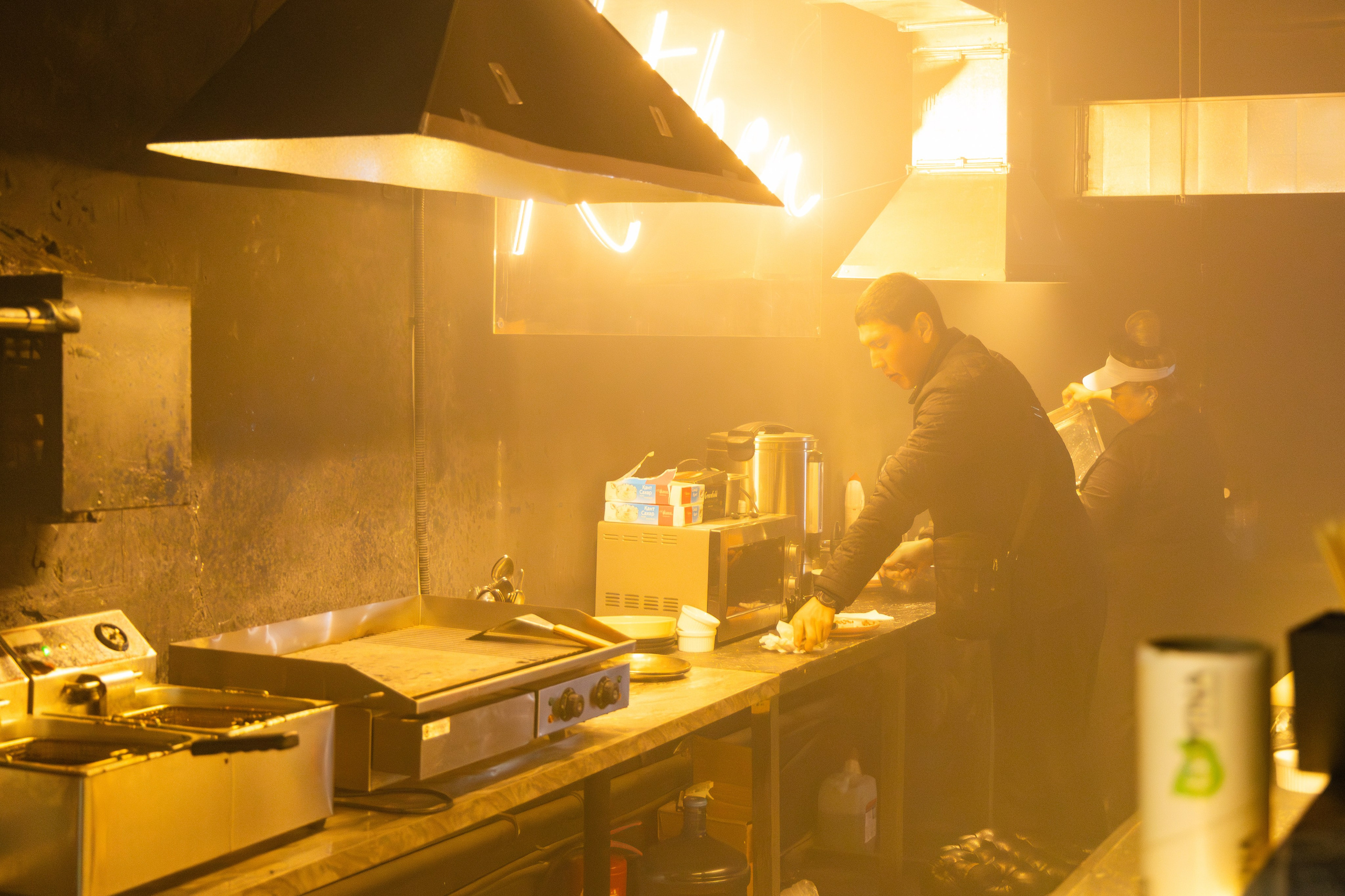 ВЫШКА WAVE — HALLOWEEN. Портретный фотограф в Алматы