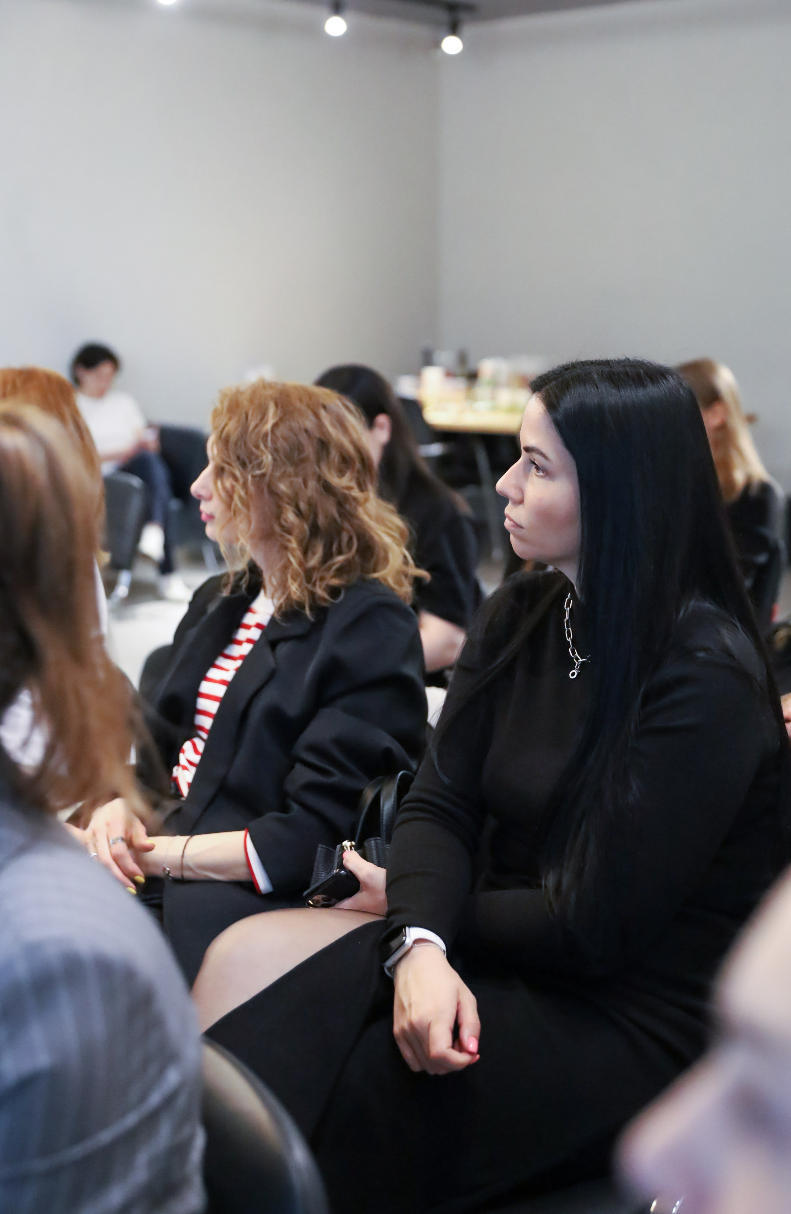 КОНФЕРЕНЦИЯ ВЫПУСКНИКОВ ШКОЛЫ ПРОДЮСИРОВАНИЯ АННЫ НОВИКОВОЙ. Фотограф мероприятий Ирина Каширина