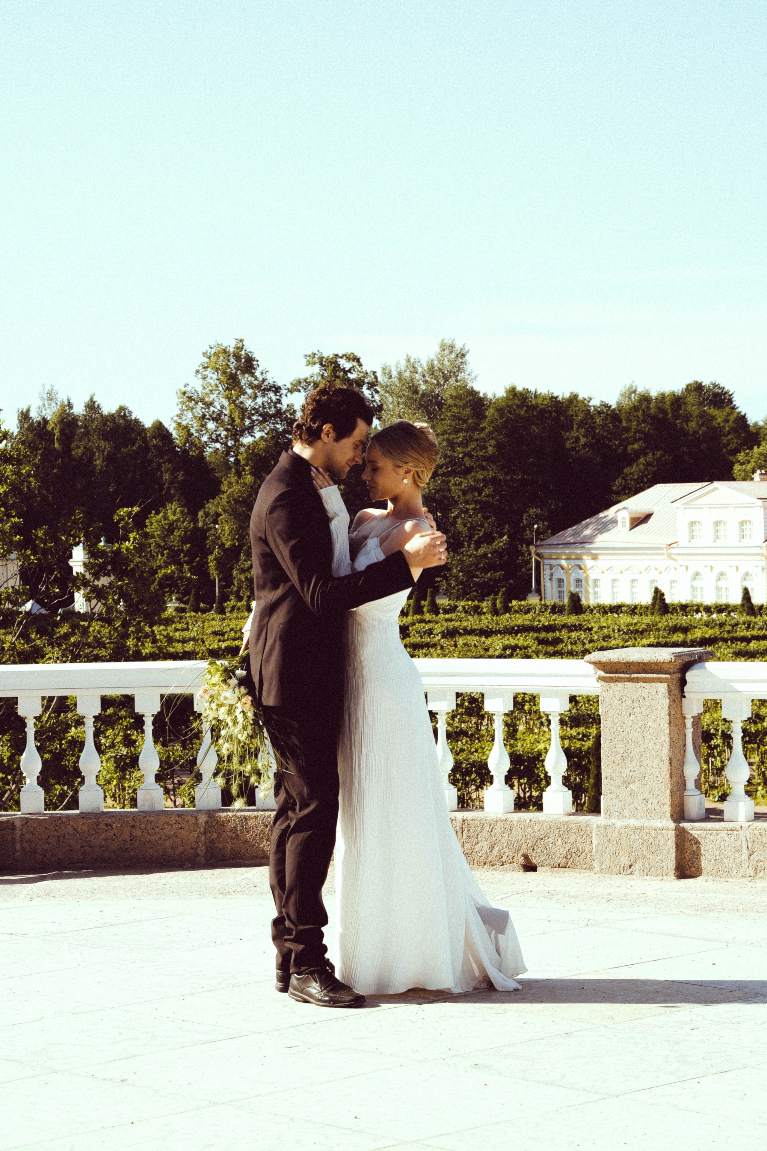 СВАДЕБНАЯ СЬЕМКА В ПАРКЕ ОРАНИЕНБАУМ. Профессиональный фотограф, Санкт-Петербург — Виктория Богомолова