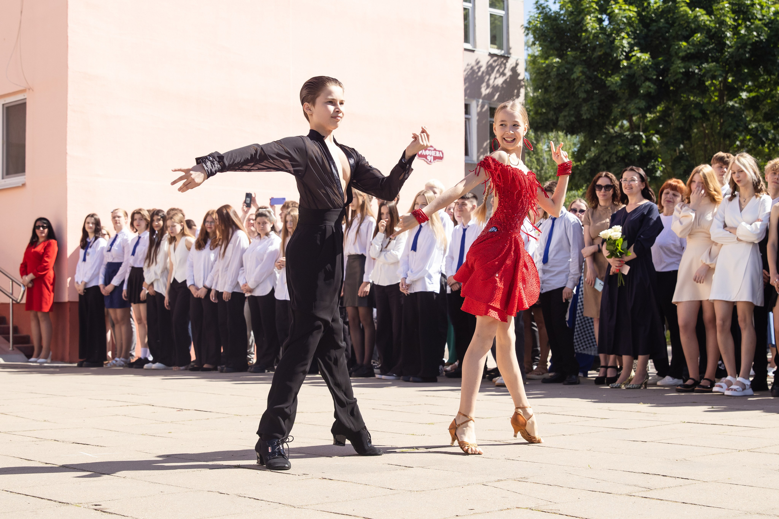 Последний Звонок 2024. Репортажный фотограф Минск ❘ Костецкий Илья ❘ Беларусь